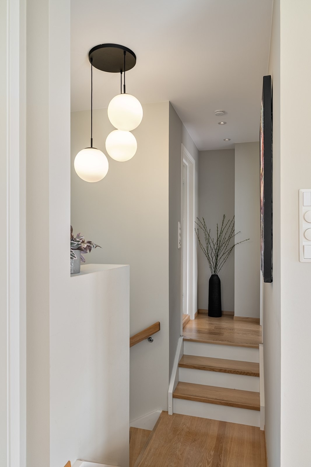 Trapperom med to adkomstmuligheter Galleribilde