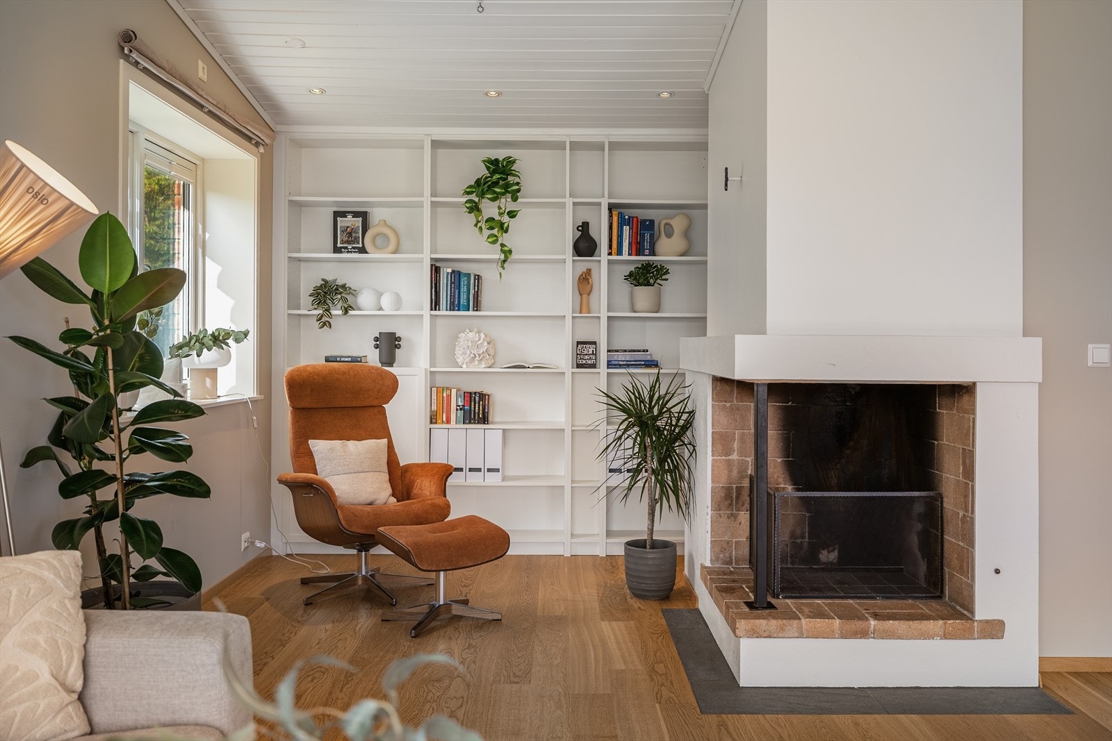 En innholdsrik og svært velholdt bolig med høy bokomfort og fleksible bruksmuligheter Galleribilde