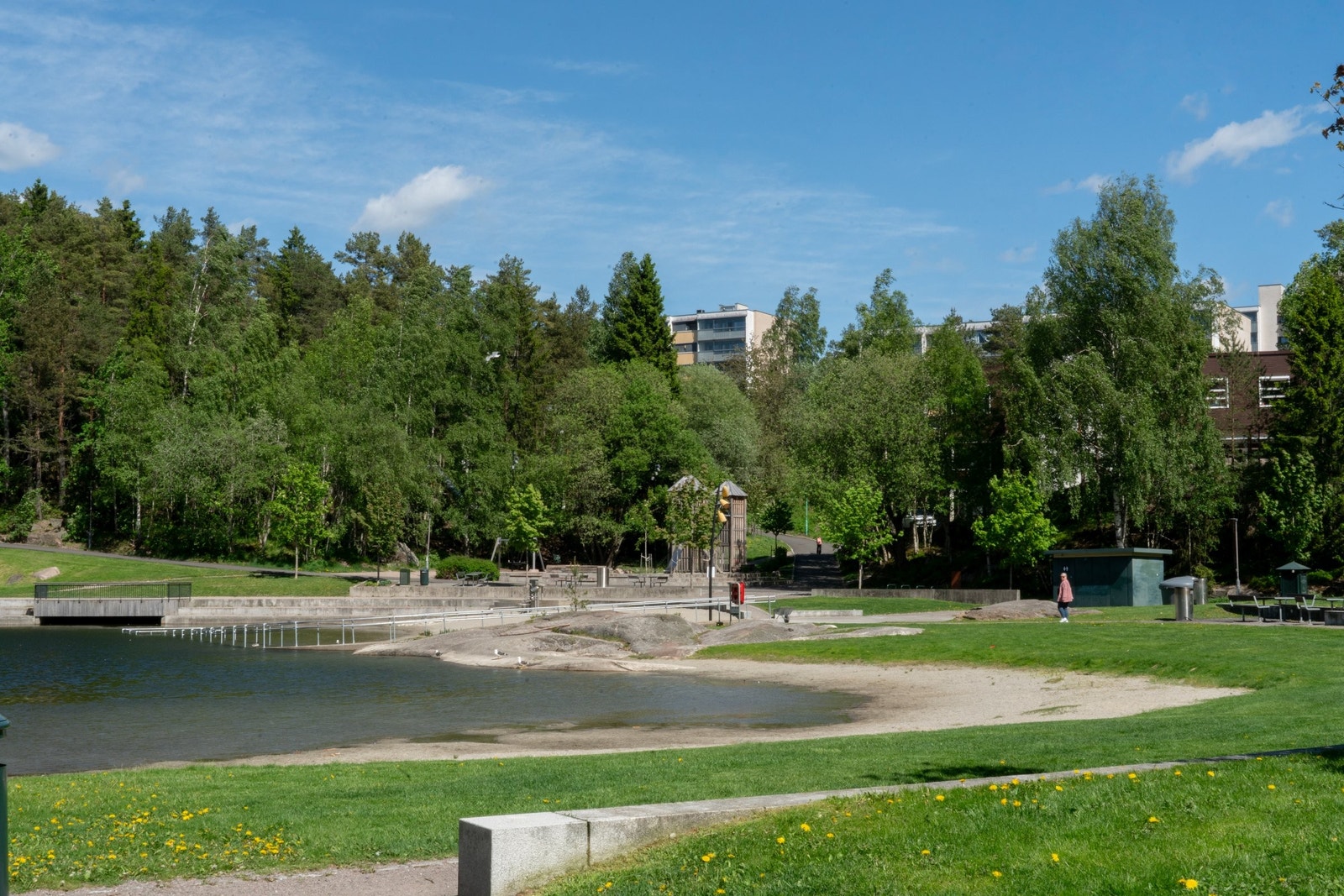 Populære Svarttjern badepark ligger kun 500 meter unna Galleribilde