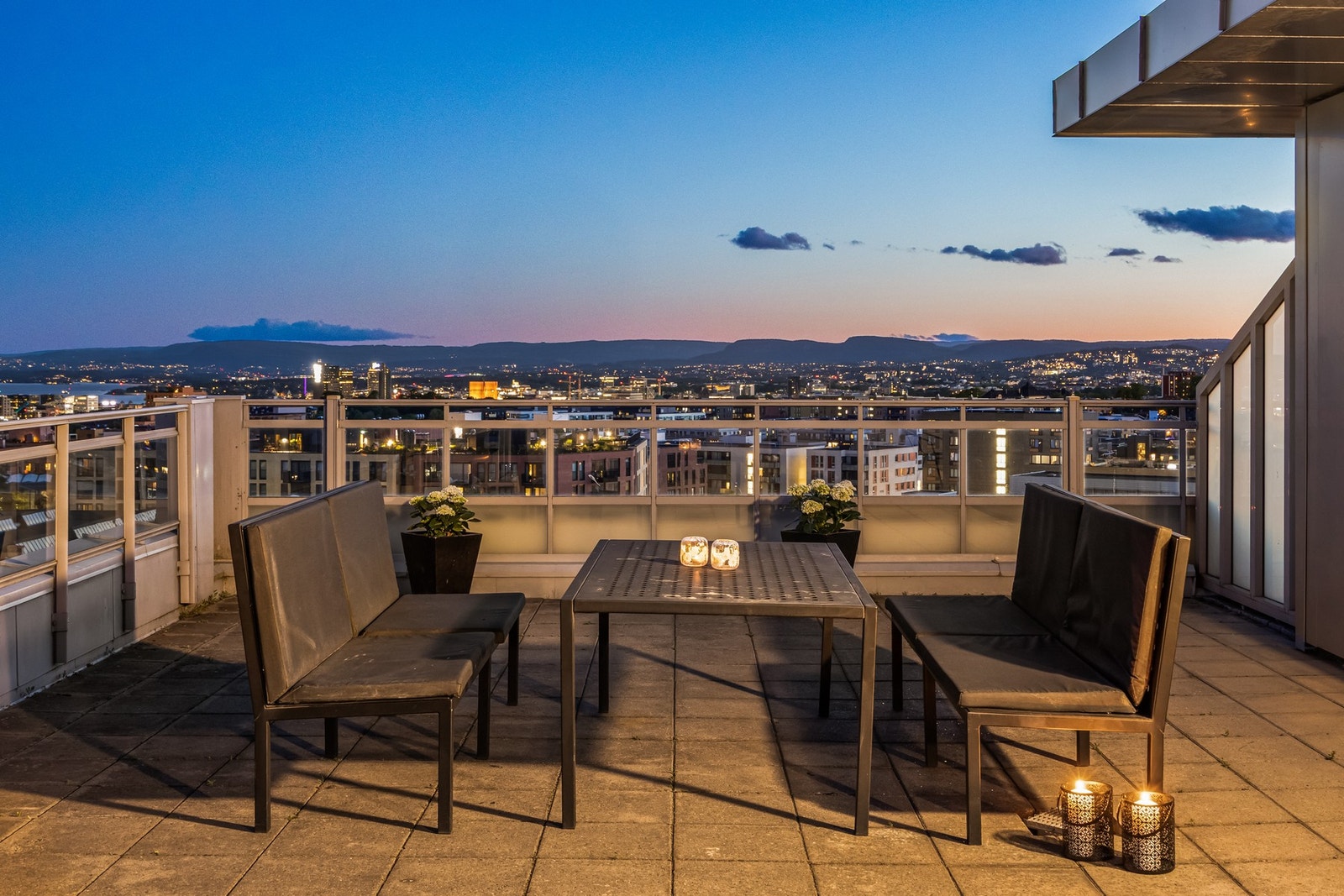 Felles takterrasse i etasjen Galleribilde