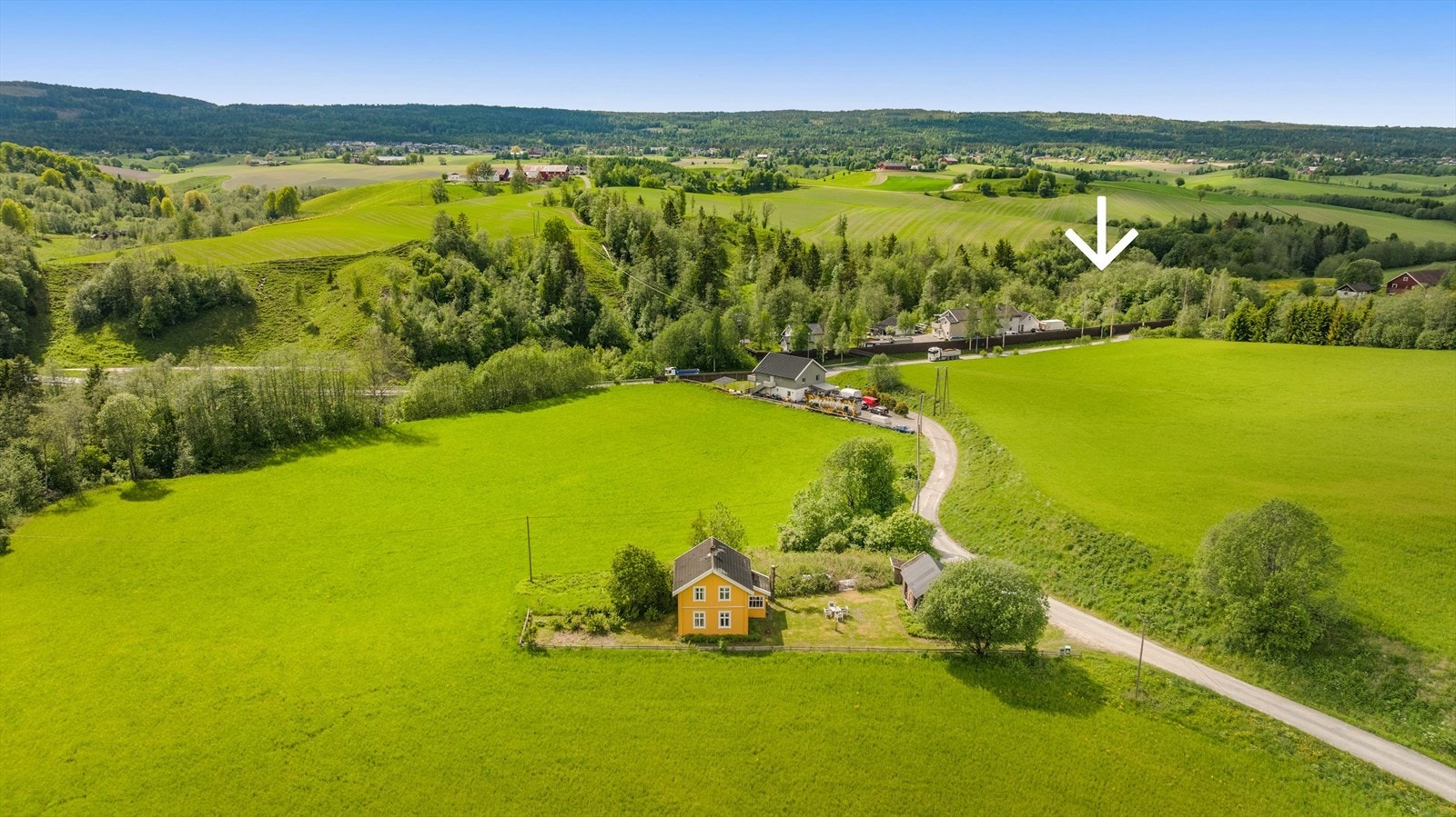 Teig nummer to ligger på andre siden av riksveien mot elva. Galleribilde