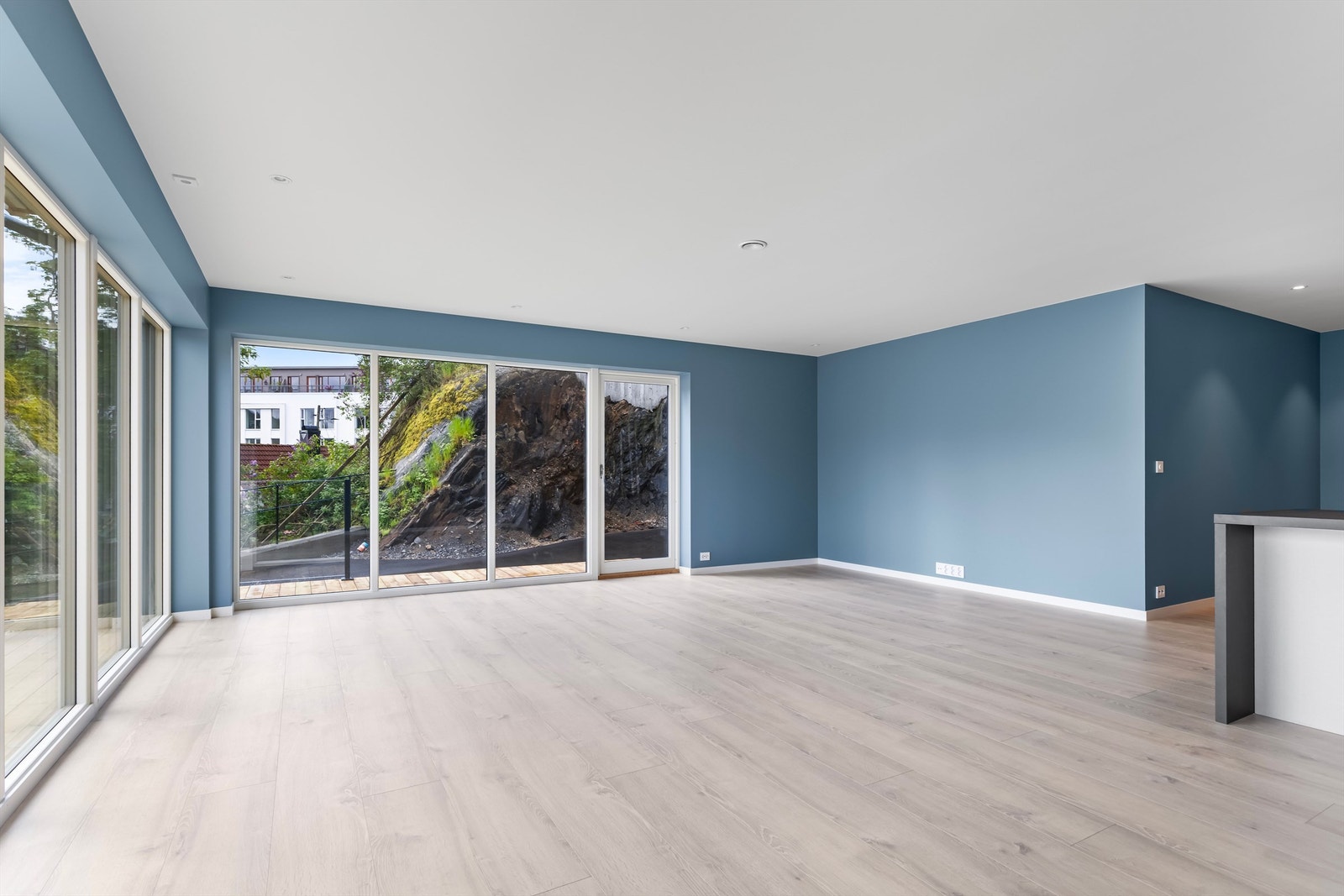 Velkommen til denne nybygde og innholdsrike leiligheten!
Foto: Sørvær Media Galleribilde