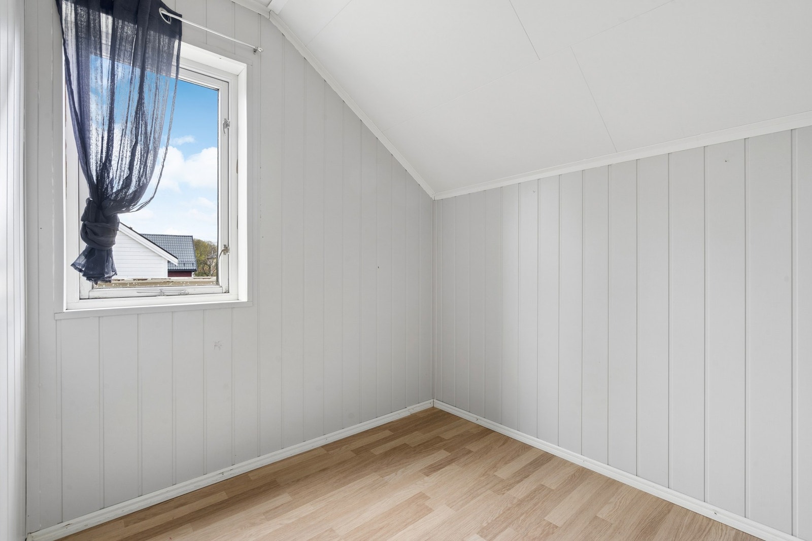 Et av soverommene, ideelt som barnerom eller kontor. Galleribilde