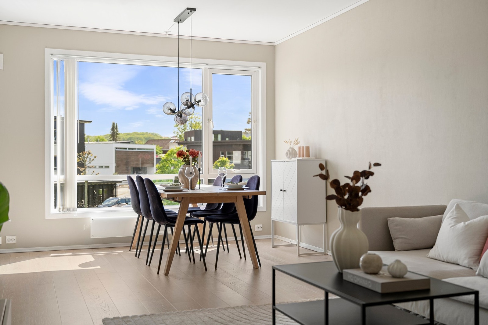 God plass til spisebord. Galleribilde