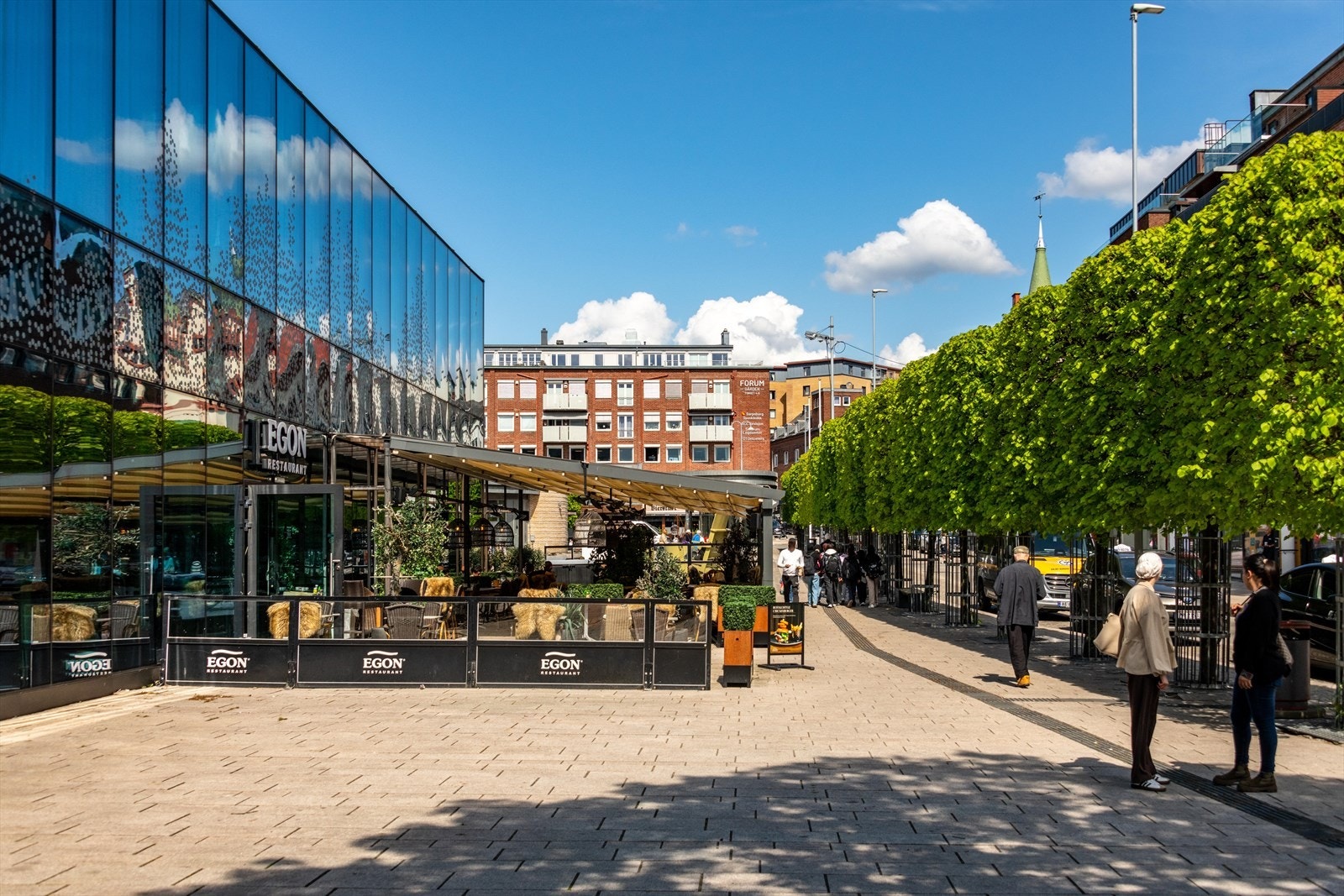 Sarpsborg sentrum kan by på et stort utvalg av butikker og spisesteder. Galleribilde