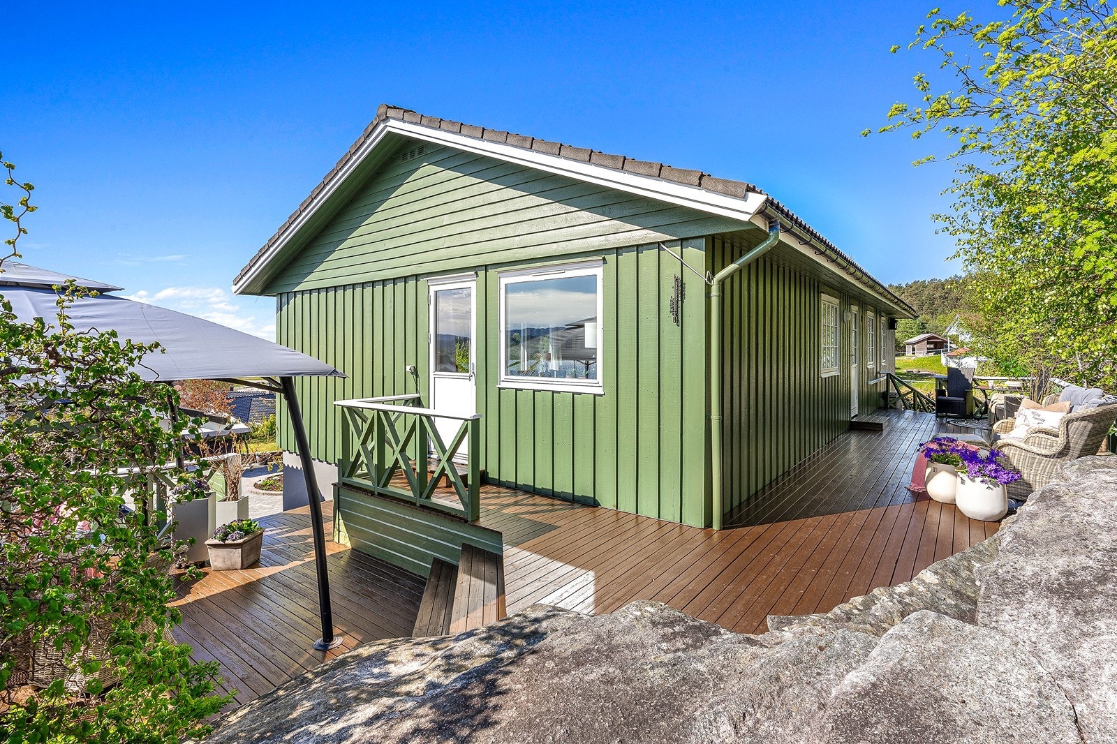 Terrassen er på 50 m² og har tilgang fra både stue og vaskerom. Galleribilde