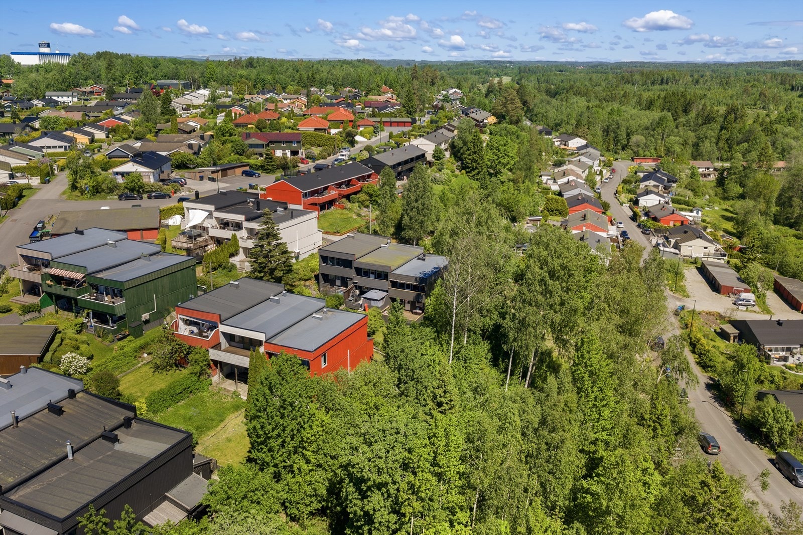 Rolig og tilbaketrukket beliggenhet, men likevel sentralt i Vestby. Galleribilde