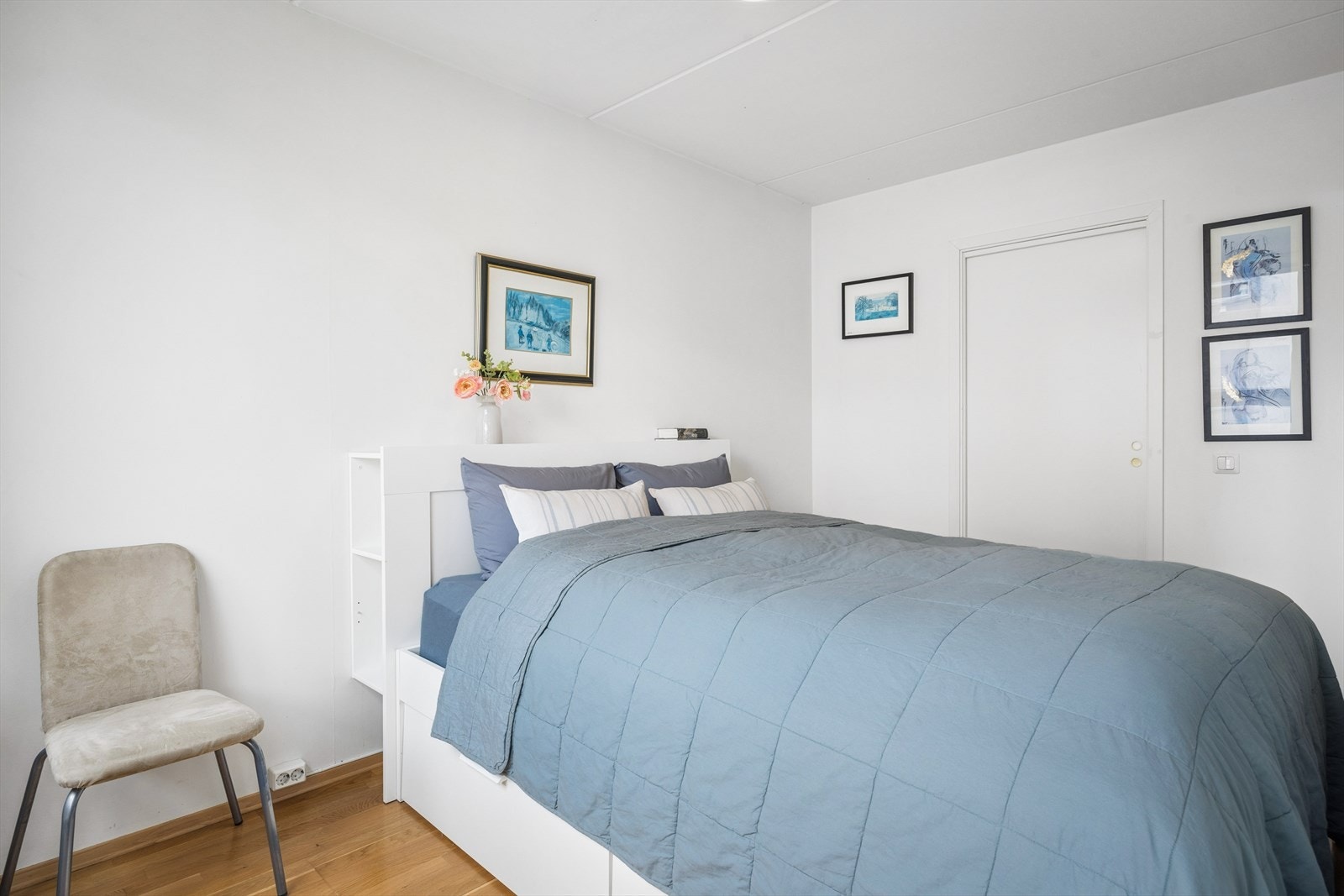 Soverommet har direkte tilgang til innvendig bod/walk-in garderobe. Galleribilde