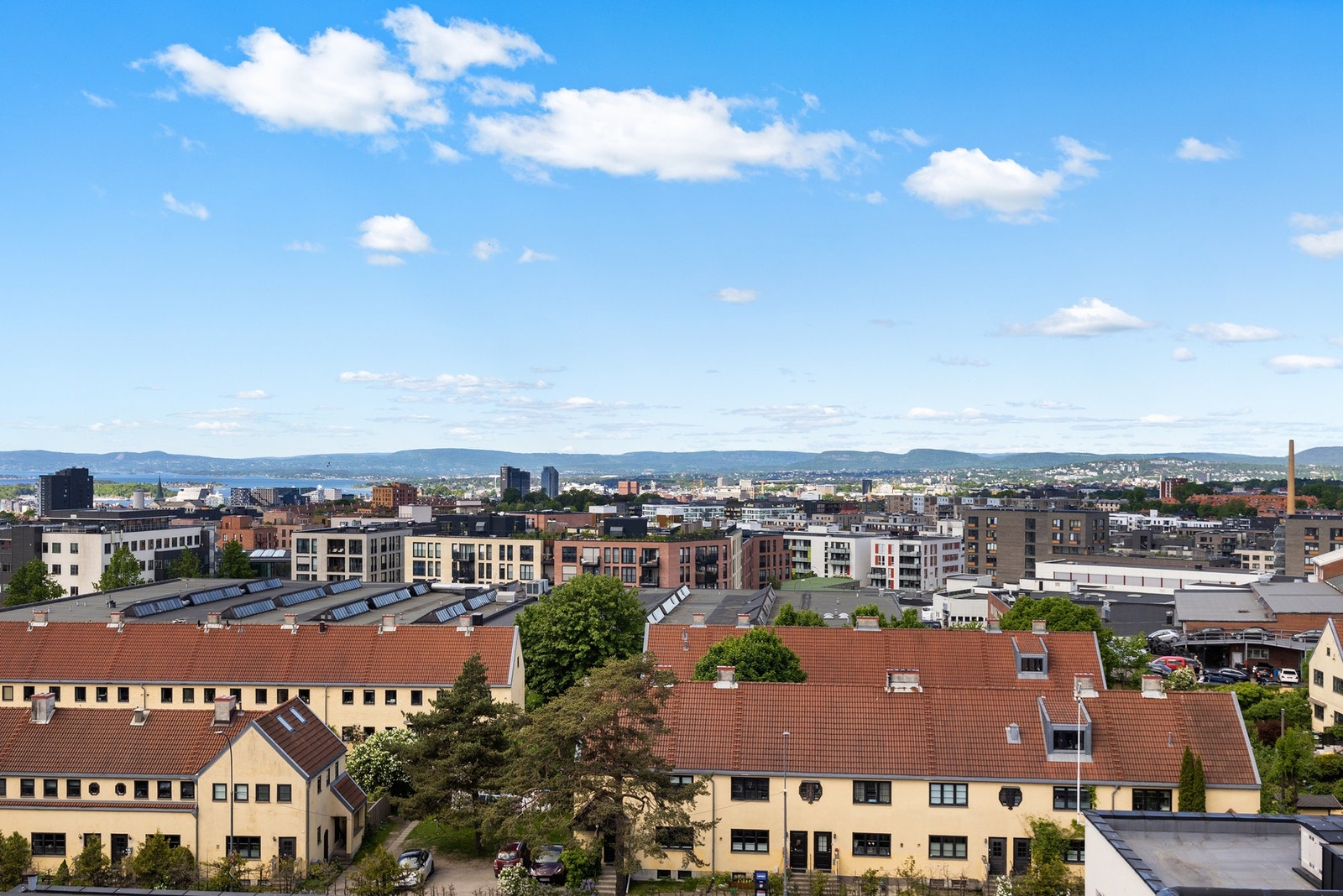 Fra takterrasse er det flott utsikt! Galleribilde