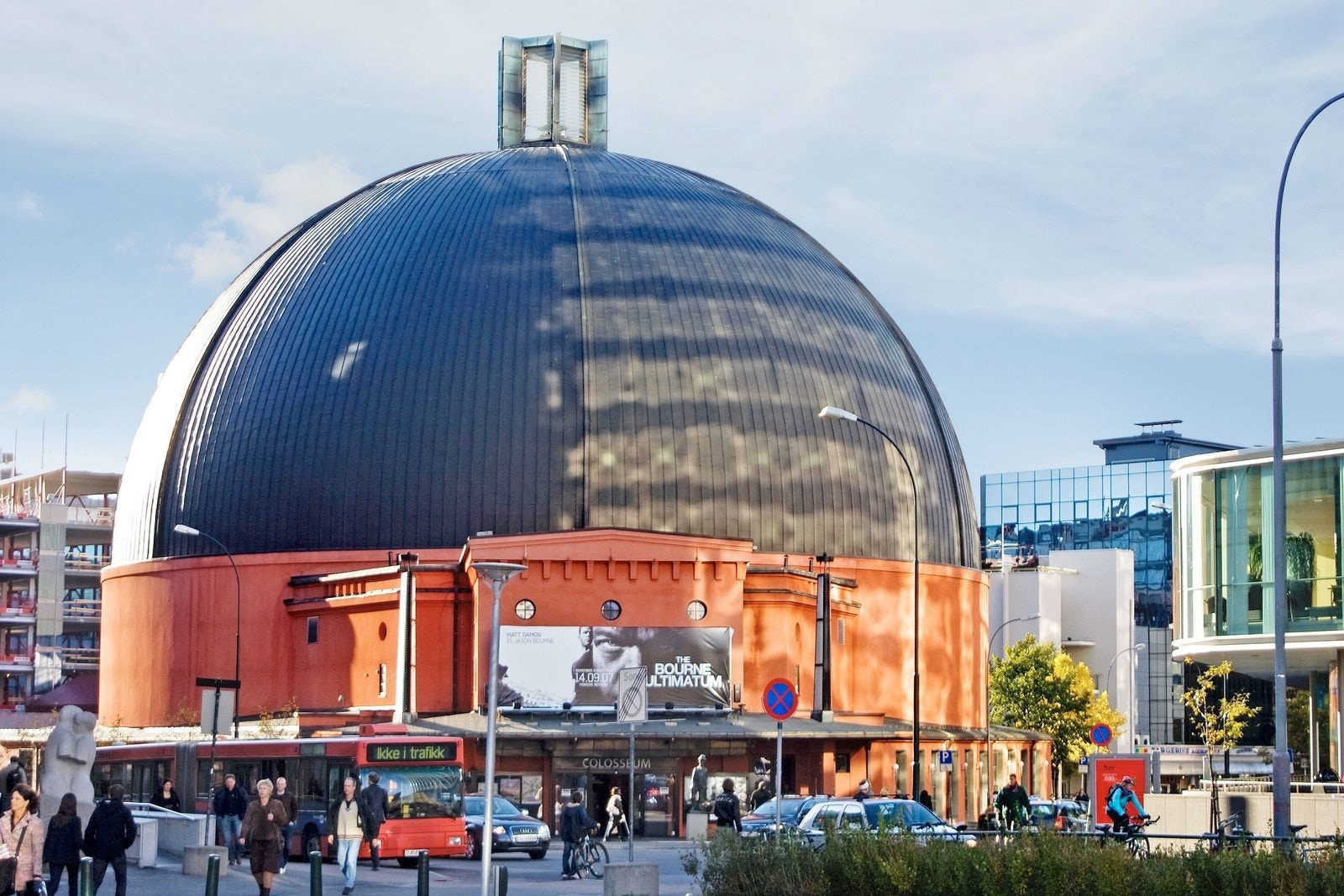 Like ved finner du også Colusseum med kino, SATS, restauranter og mange andre spennende tilbud. Galleribilde