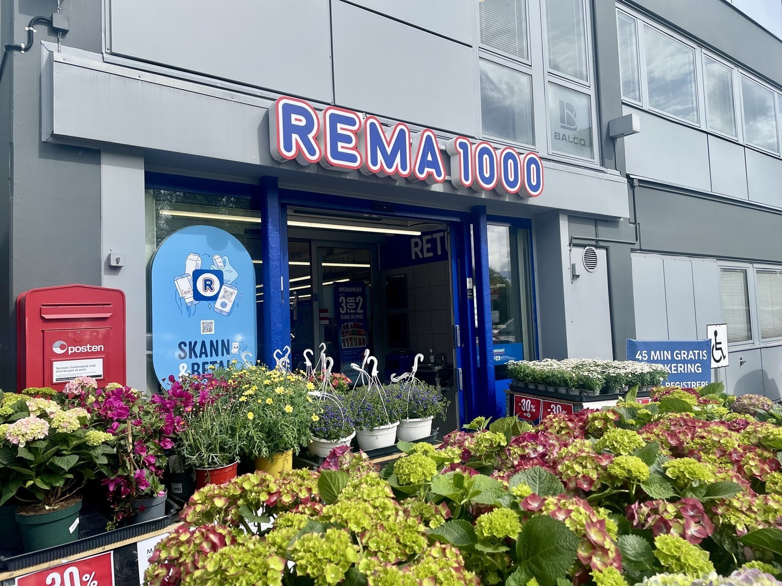 Rema 1000 er kun 200 meter fra boligen Galleribilde