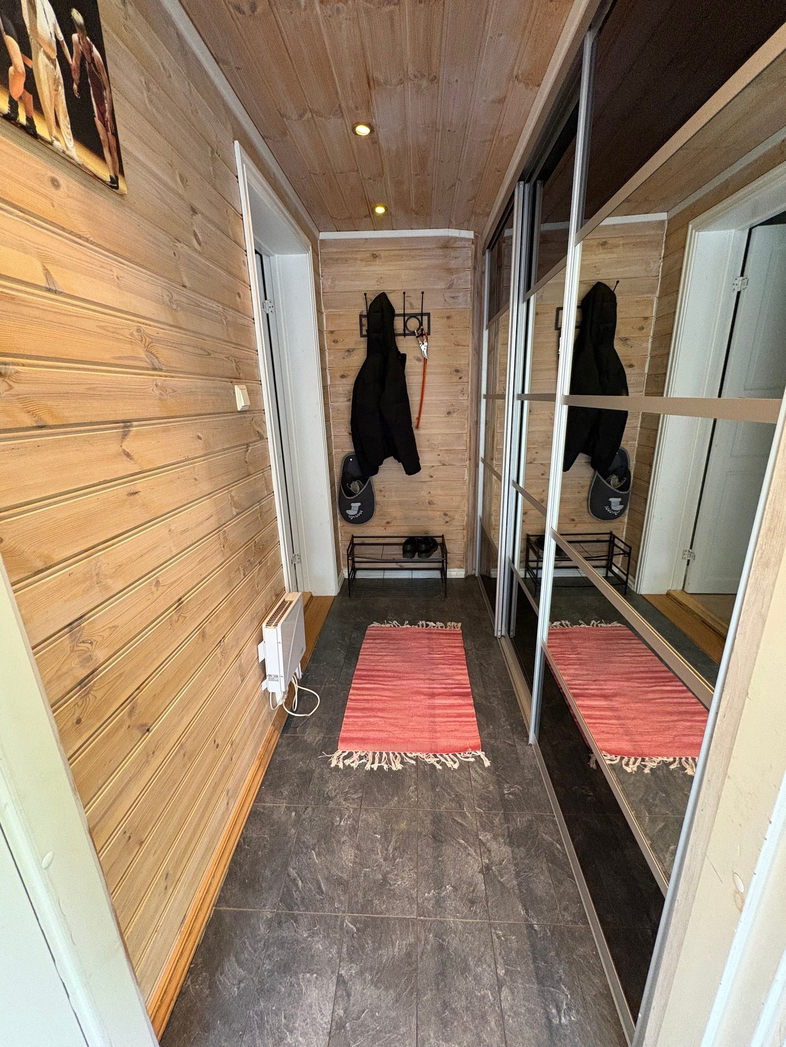 Entré med garderobe Galleribilde
