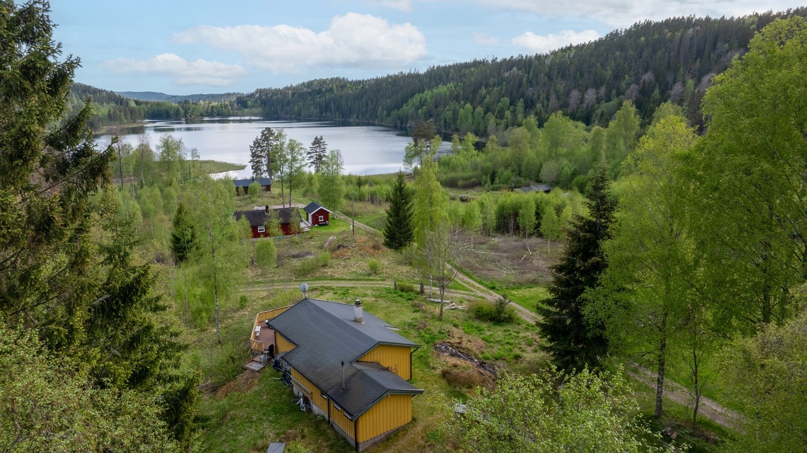 DNB Eiendom ved Malin Bruer ønsker velkommen til Teigenveien 617! Galleribilde