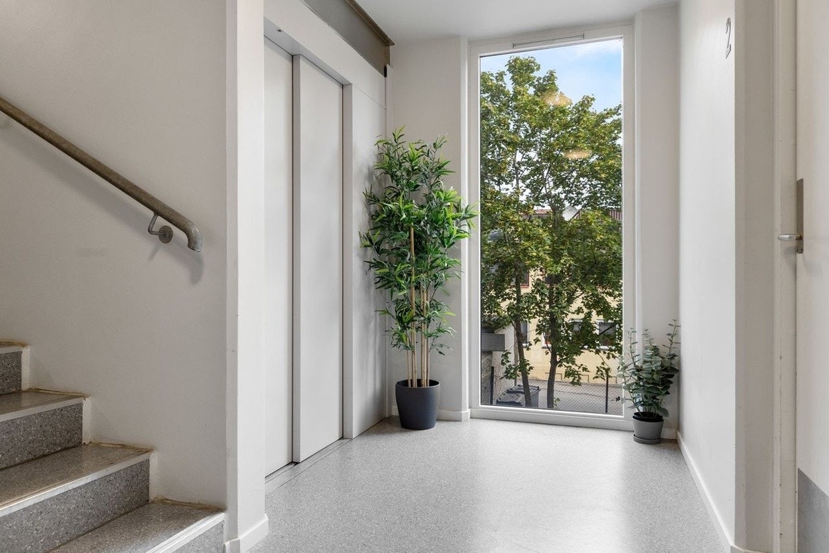 Lift in Corridor Galleribilde