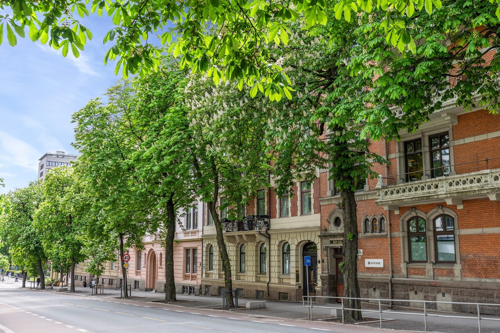 Gården ble ble gjort om fra kontor til boliger i 2018/2019. Galleribilde