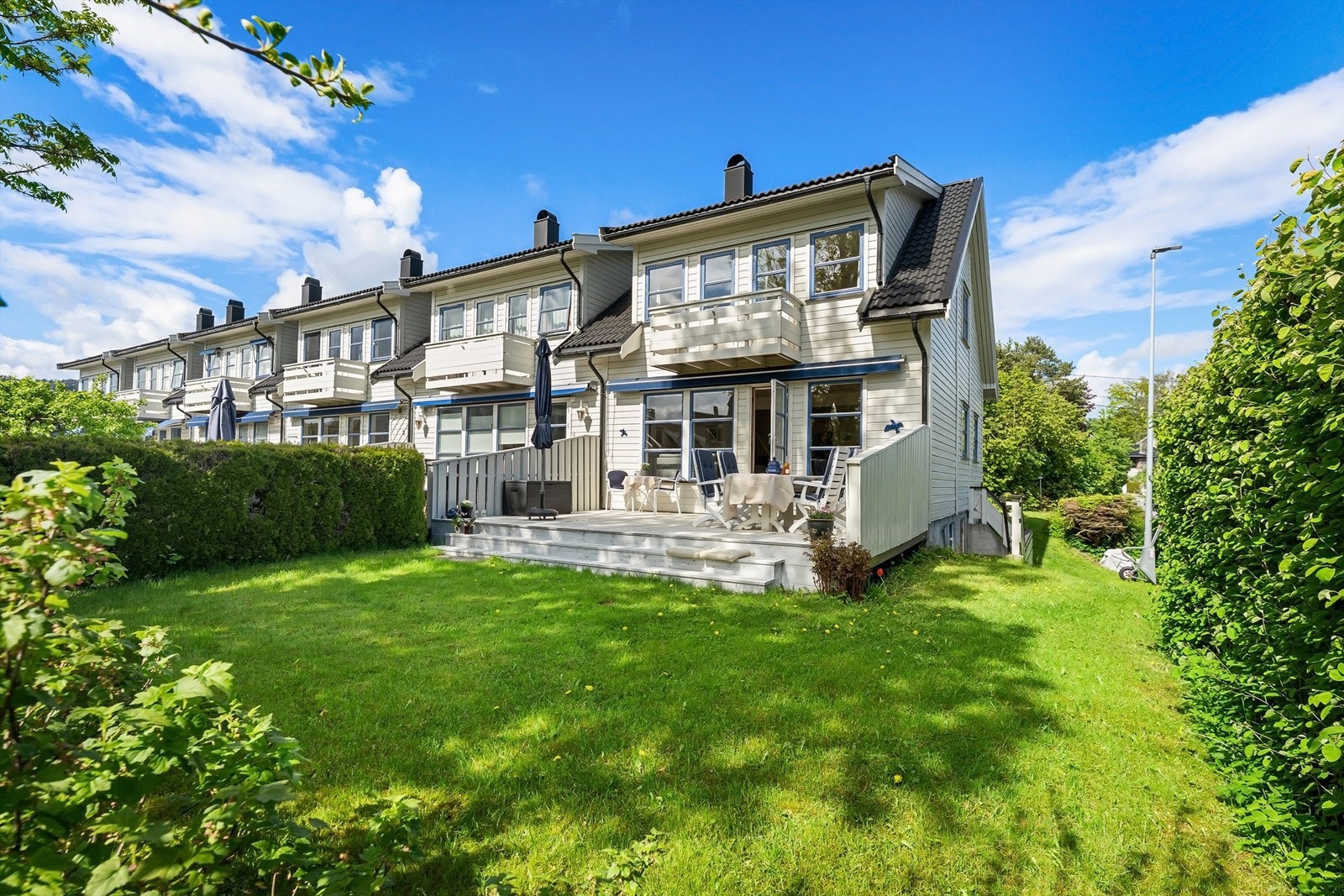 Boligen sett fra hagen. Galleribilde