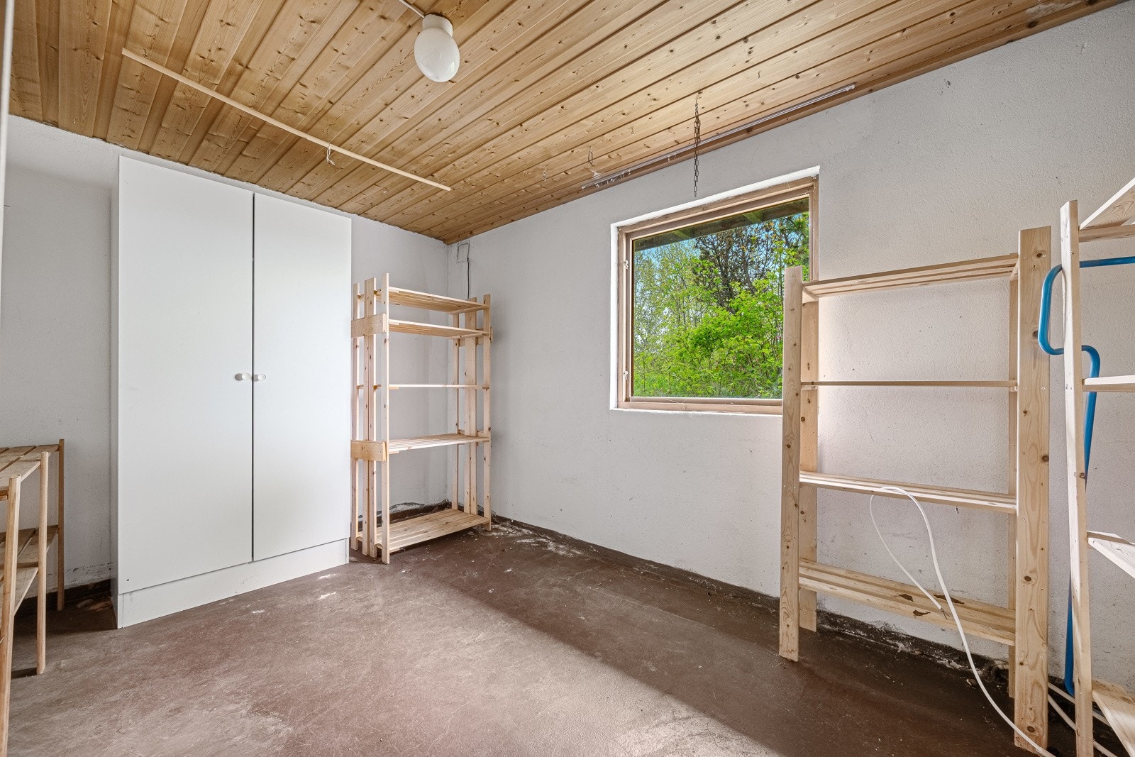 Lagerrom/bod Galleribilde