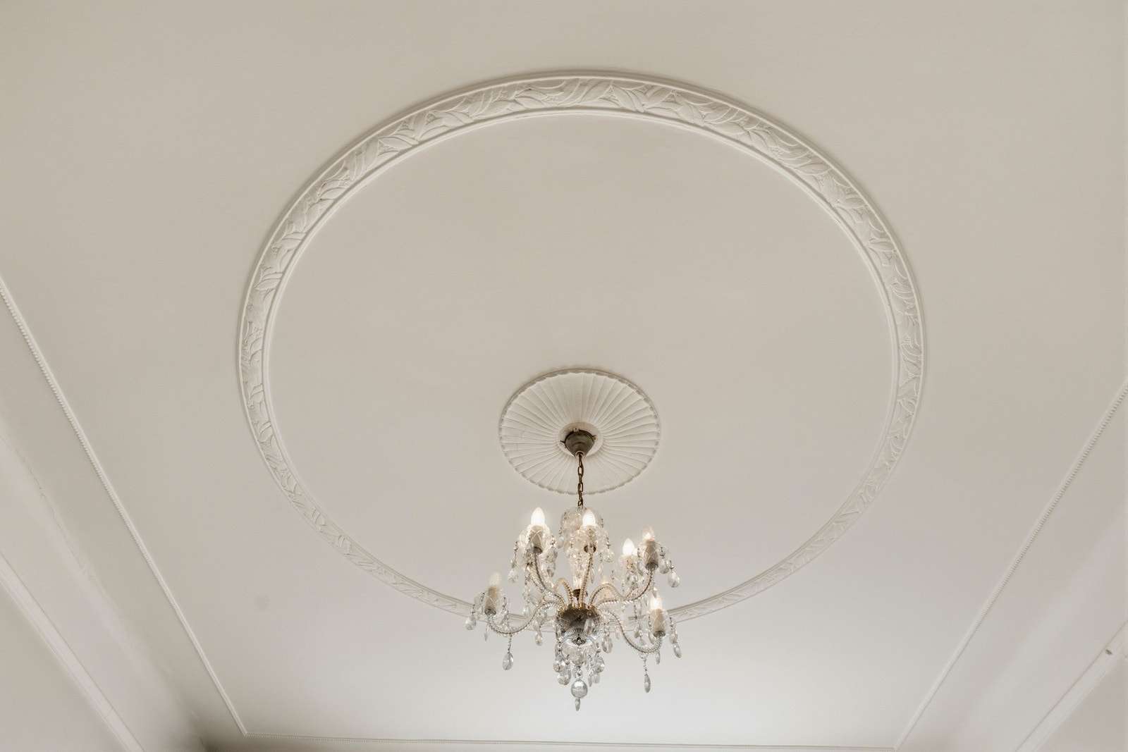 Flott rosett og stukkatur. Galleribilde