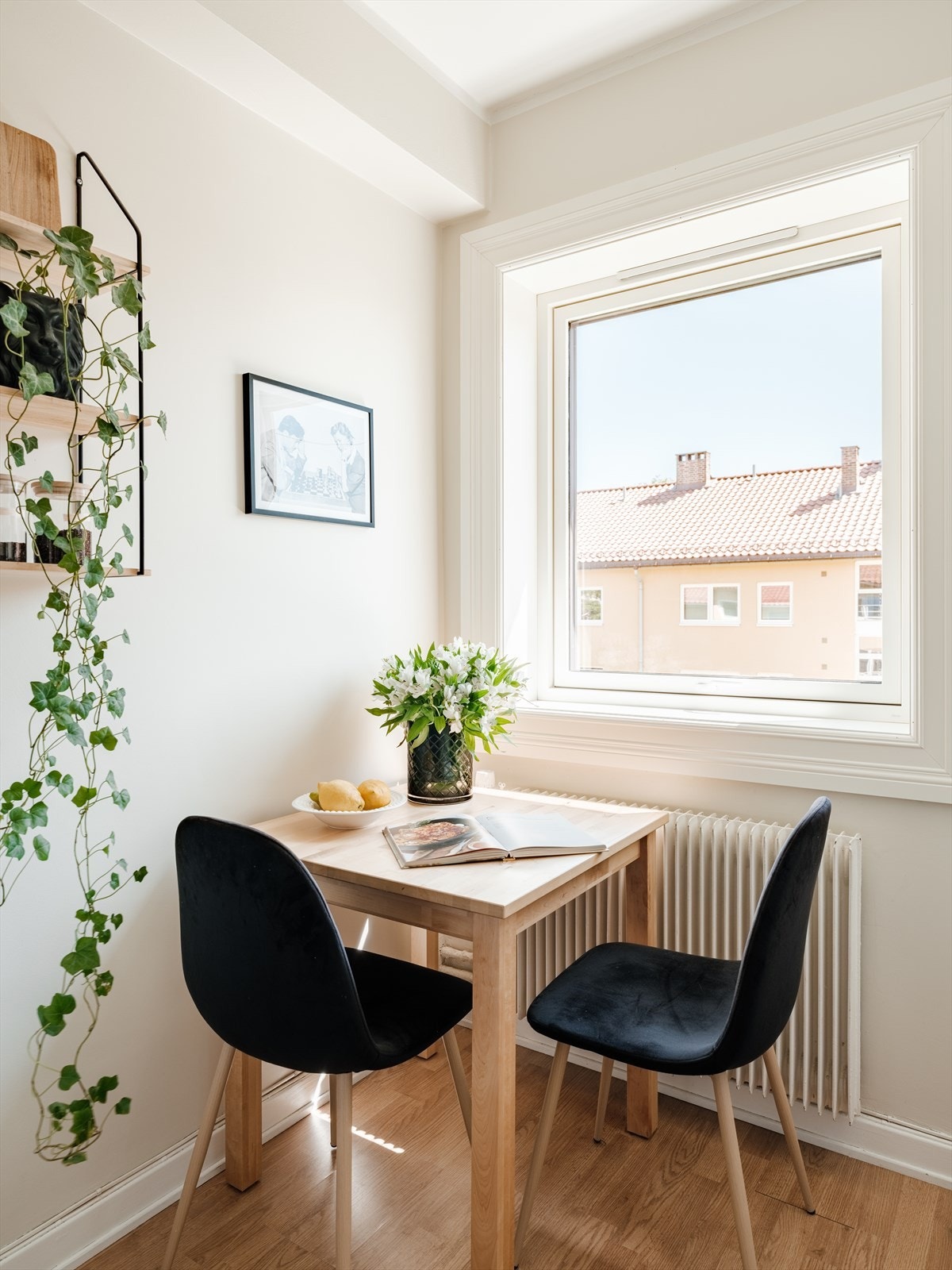 Her er det god plass til et hyggelig frokostbord Galleribilde