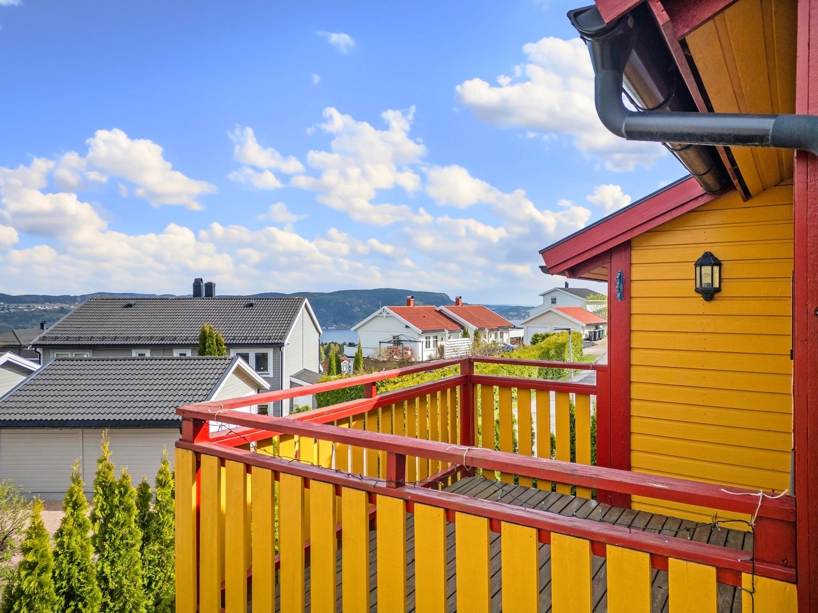 Eiendommen har flott beliggenhet i meget rolig og attraktivt boligområde på Mariås.
Foto: Ole Thorgeir Solheim Thoresen Galleribilde