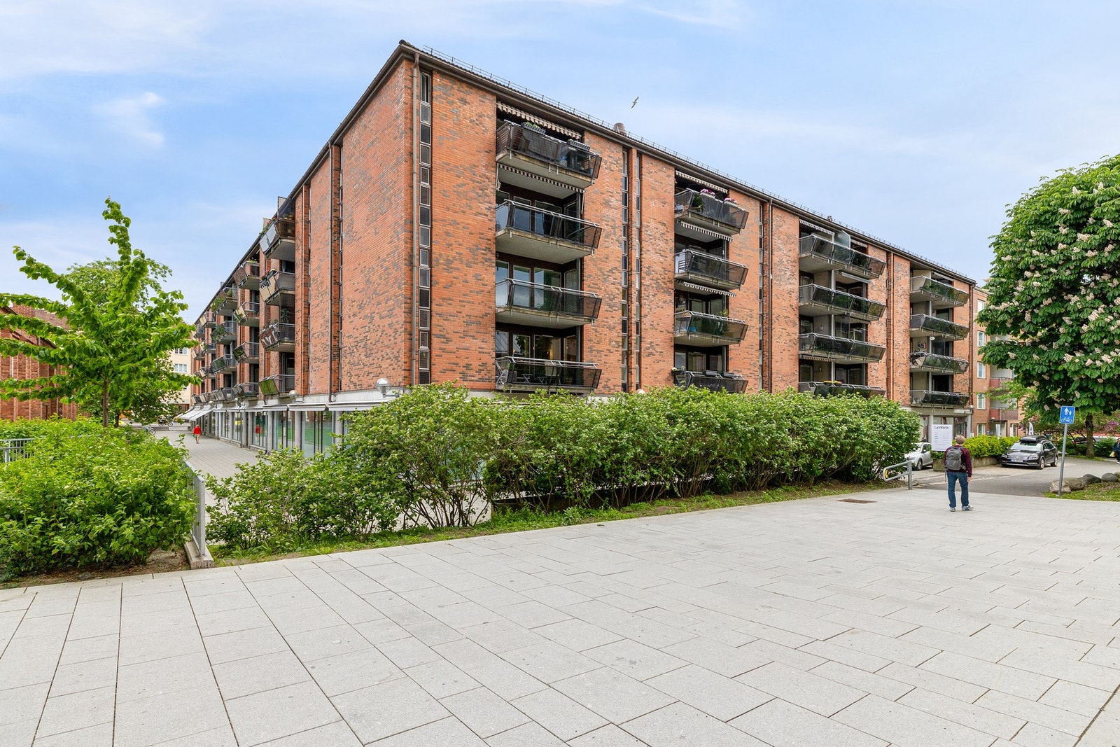 Utvendig fasade blendet med teglstein. Et solid kvalitetsmateriale som varer. Galleribilde