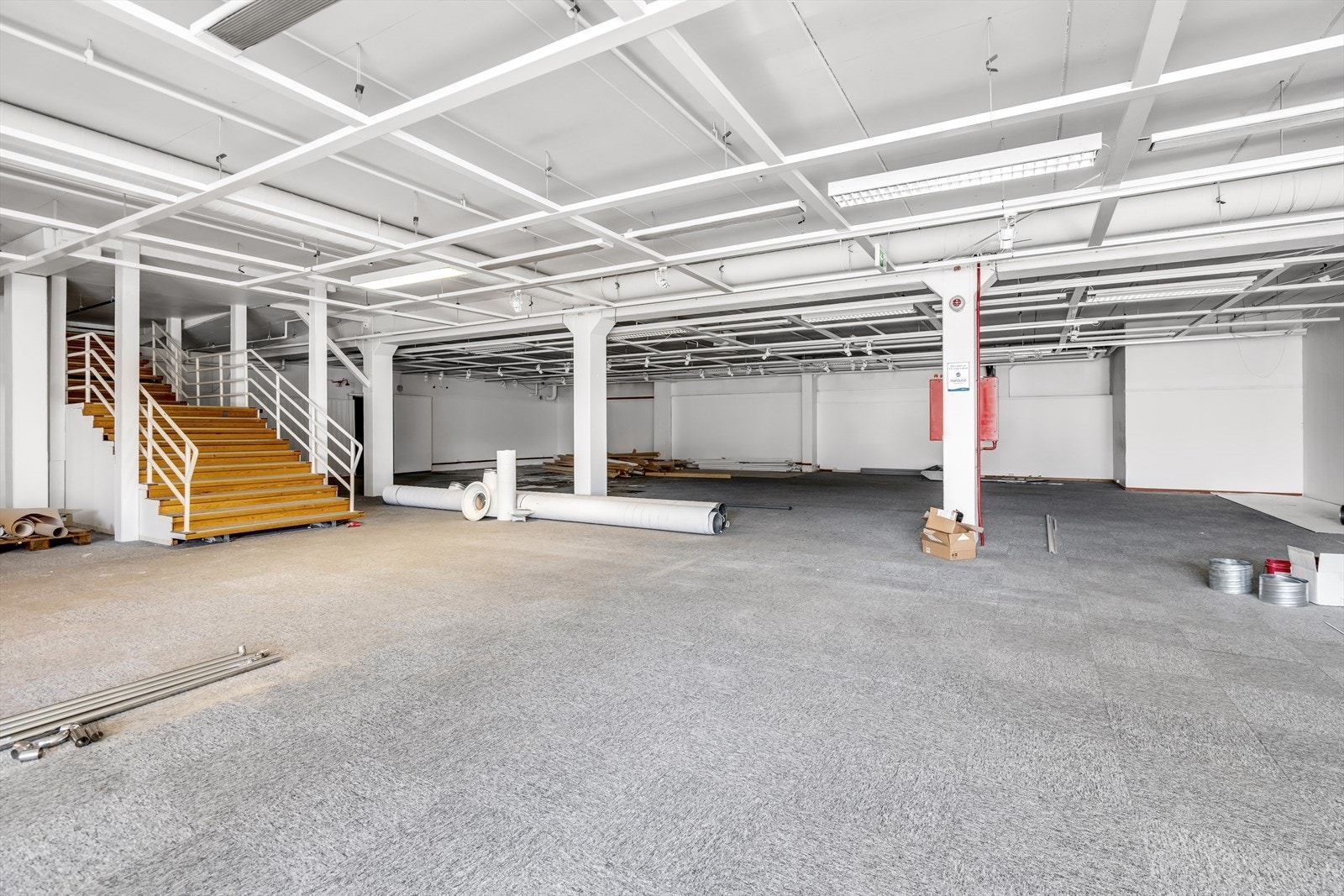 Ledig areal i nedre plan Galleribilde
