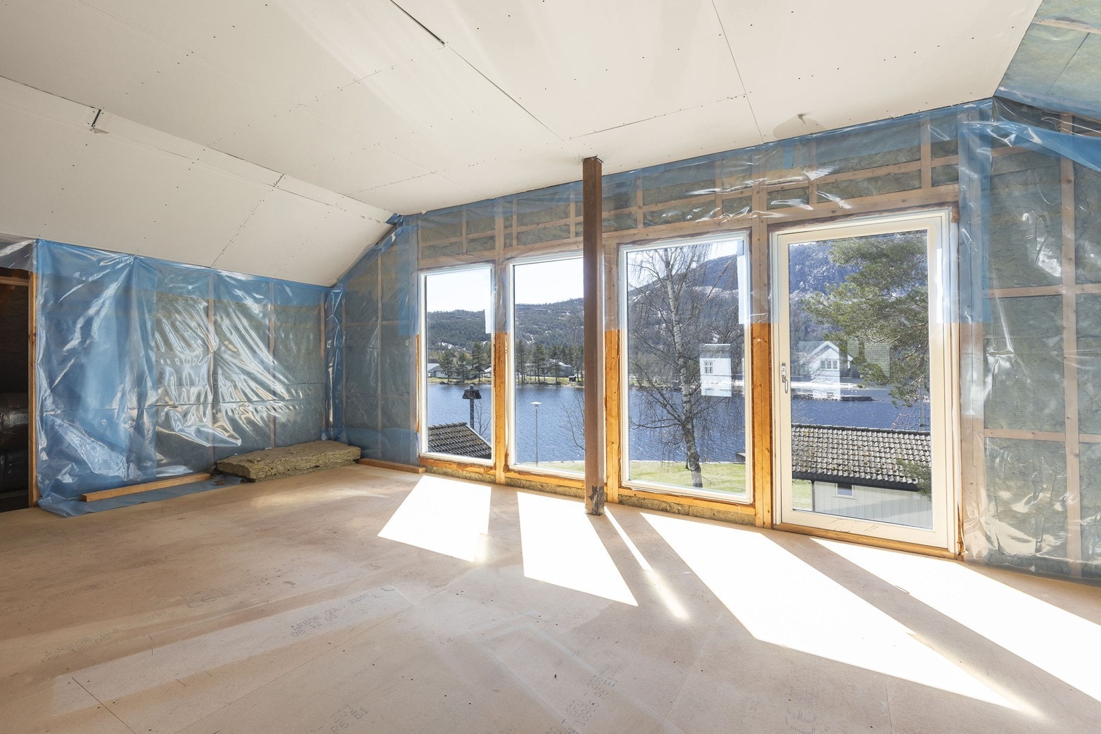 Utsikt fra loftetasje Galleribilde