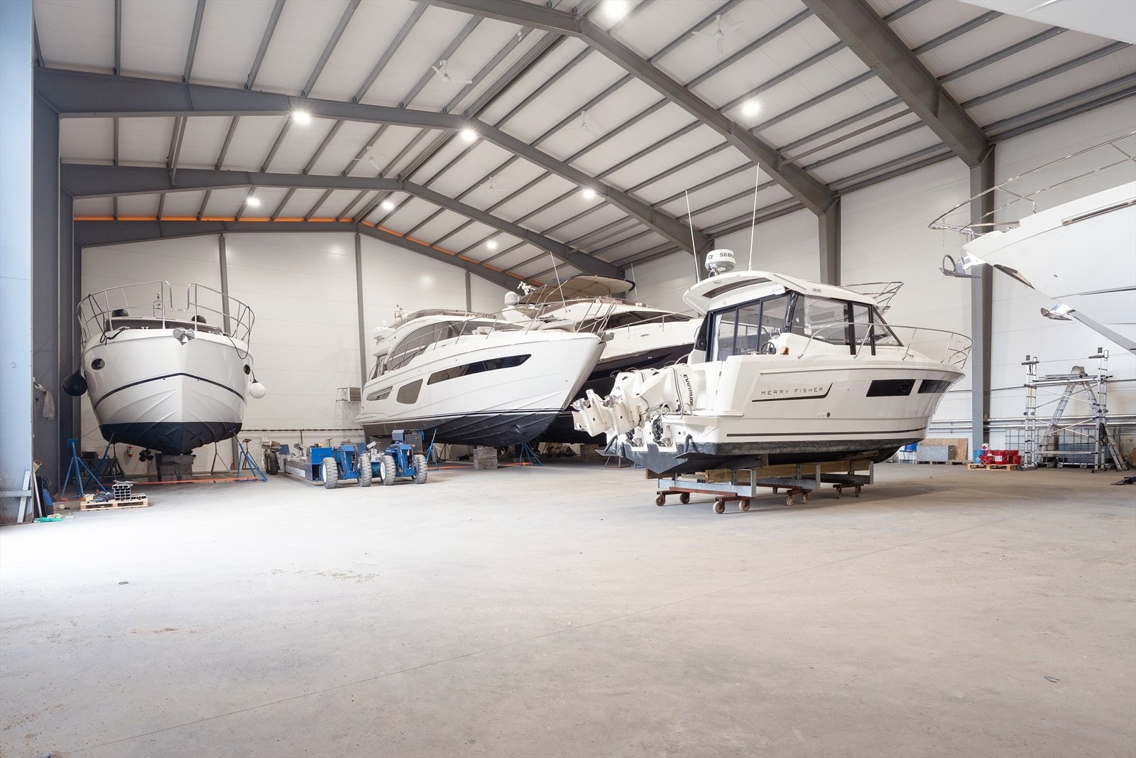 I utgangspunktet bygd som et maritim senter for service, lagring etc Galleribilde