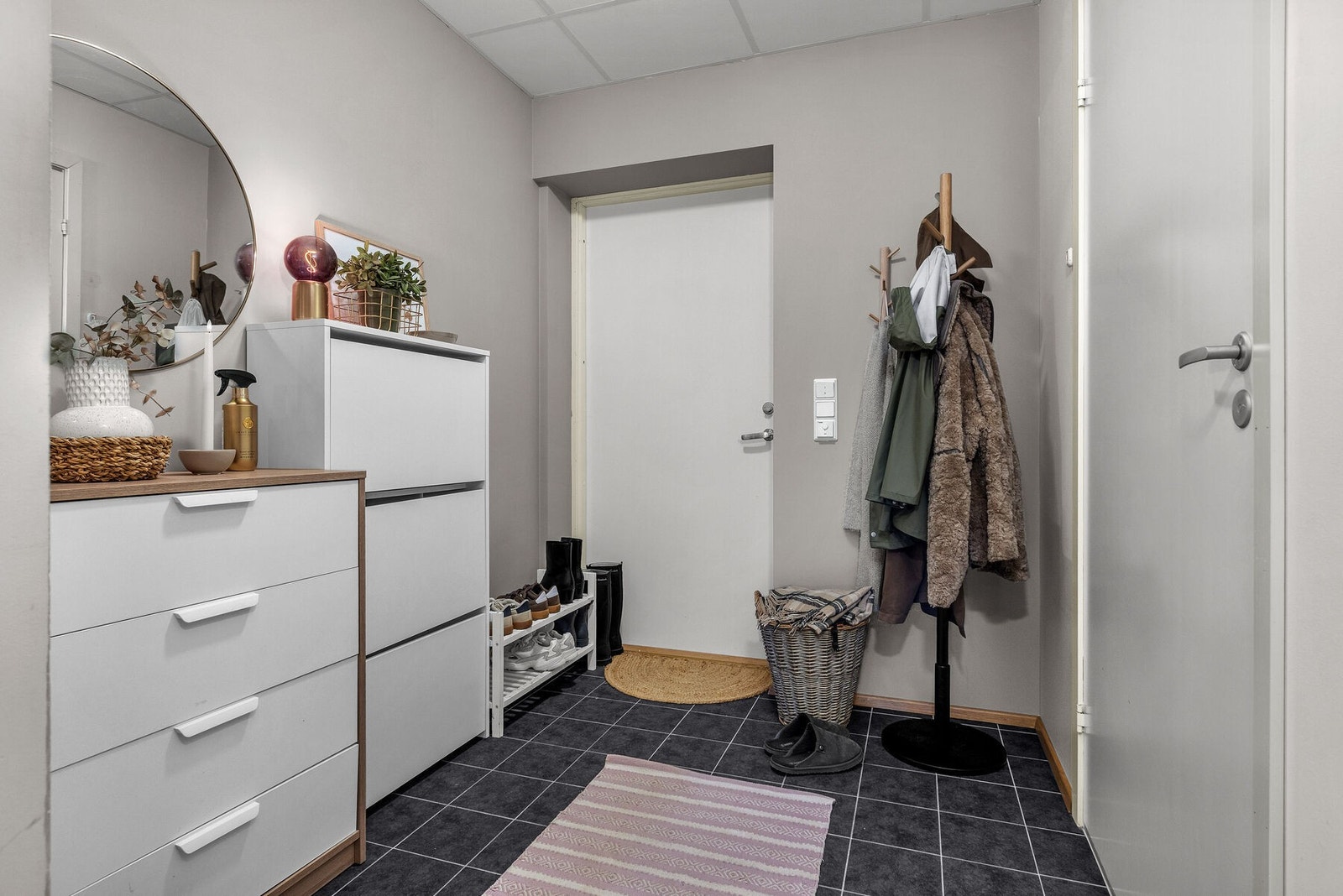 Bjørkeveien 11A - Gang Galleribilde