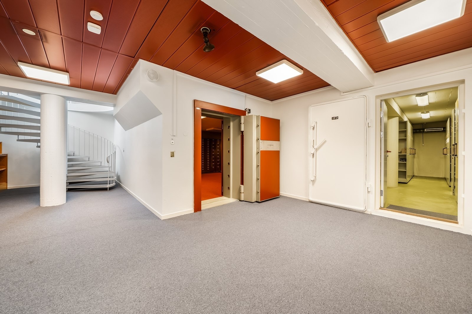 Underetasje. Galleribilde