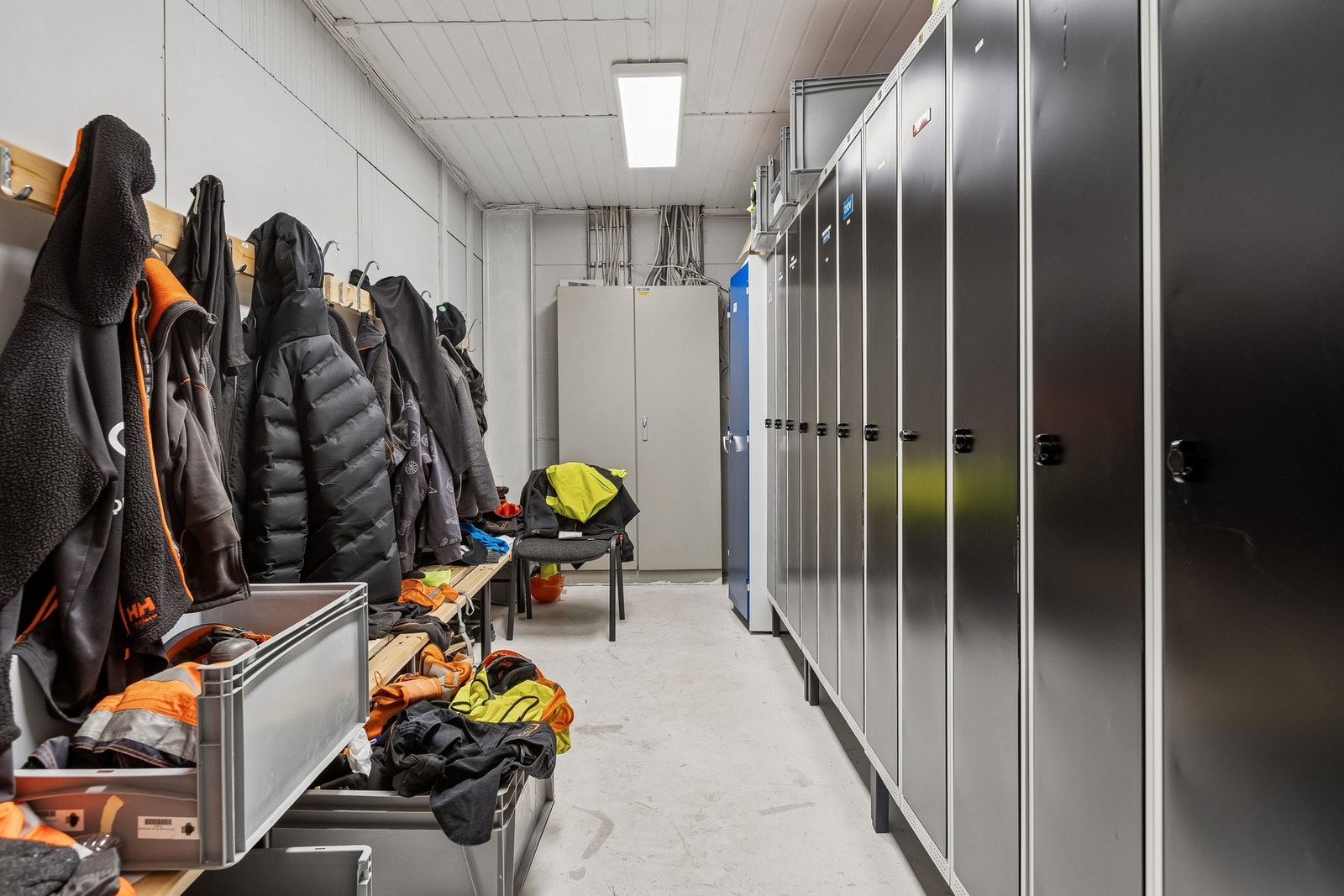 Garderobe Galleribilde