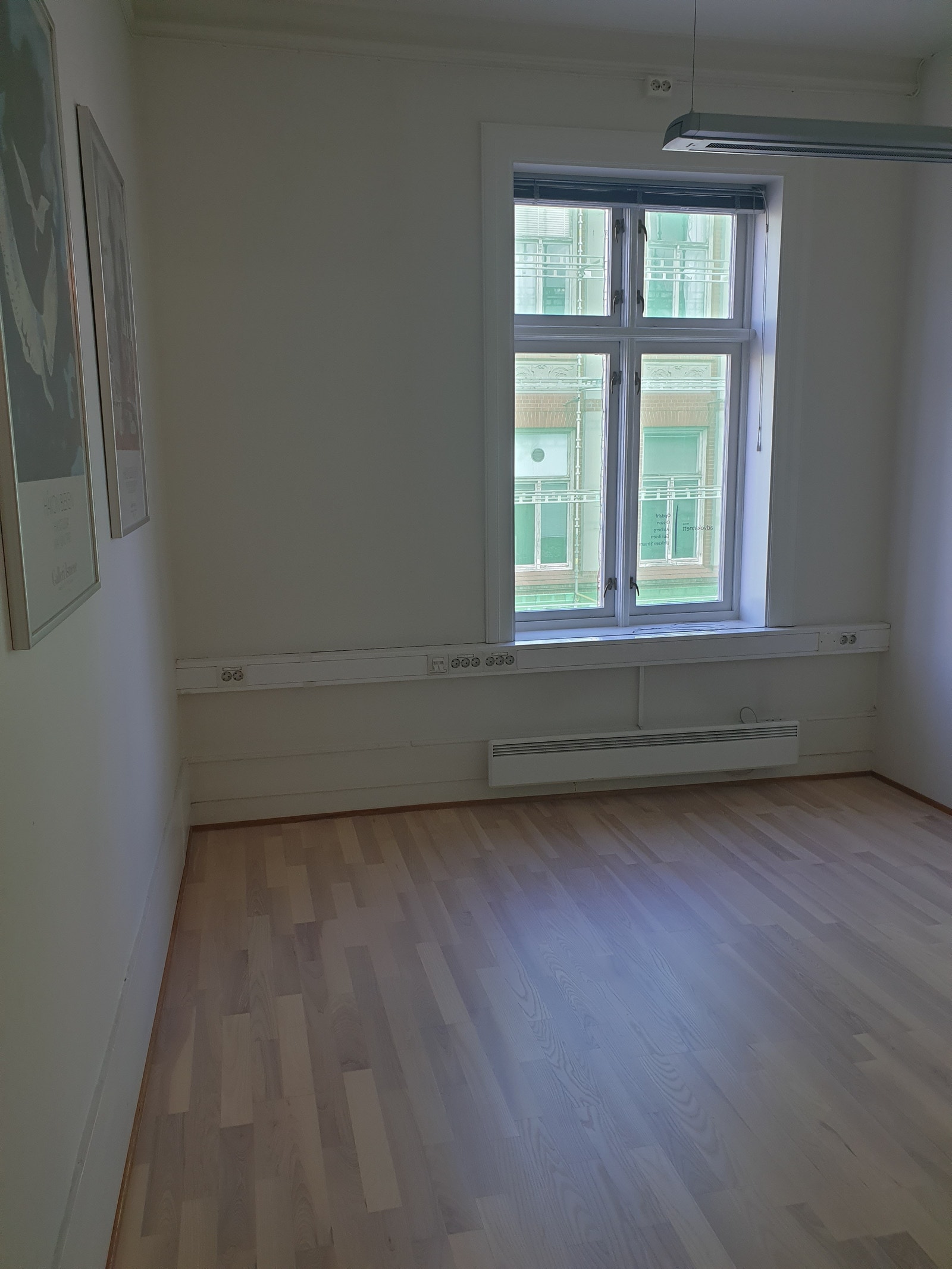 Advokatnett; ledig cellekontor 12 m2 Galleribilde
