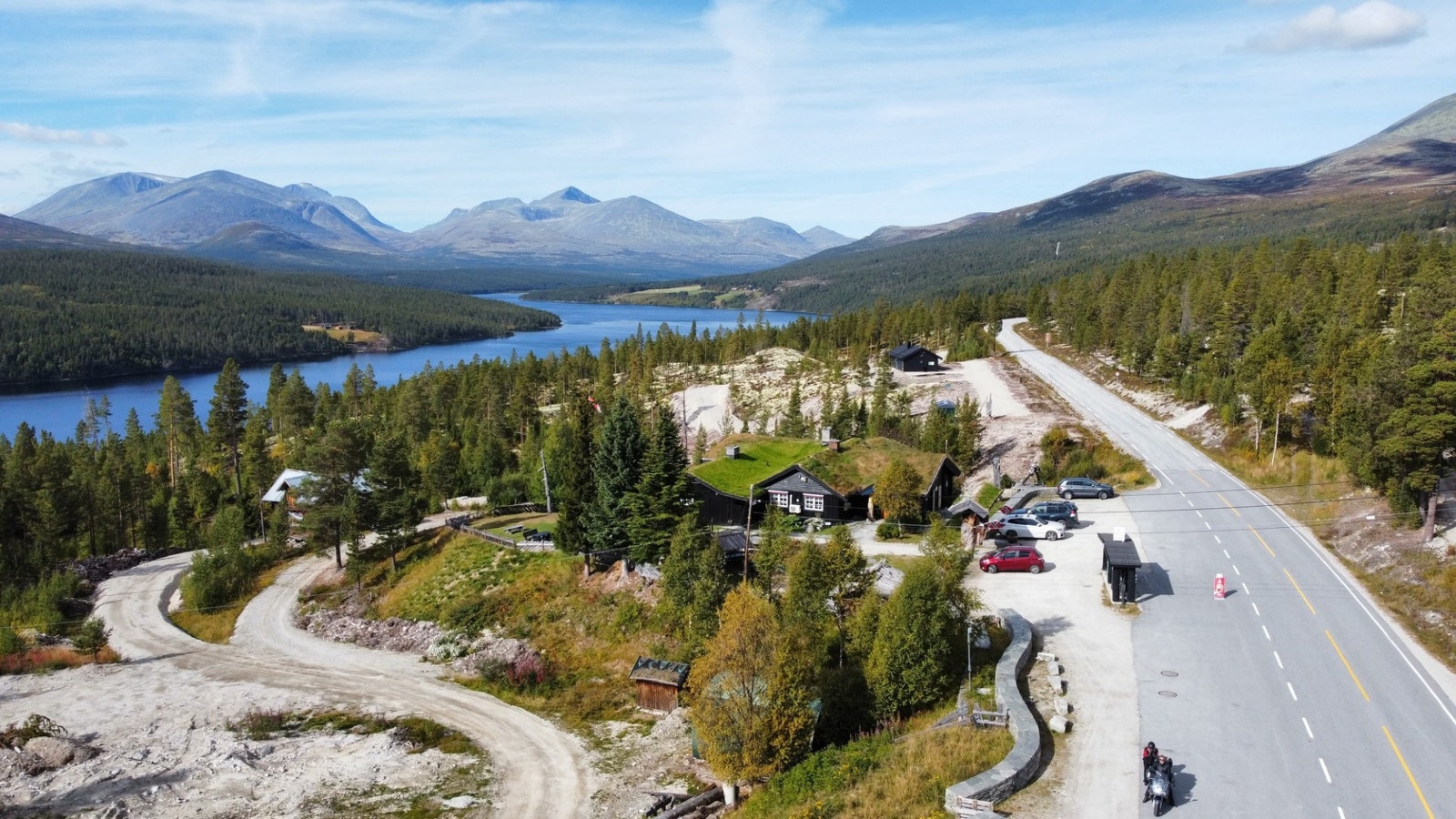 Kafeen mot Rondanemasivet Galleribilde