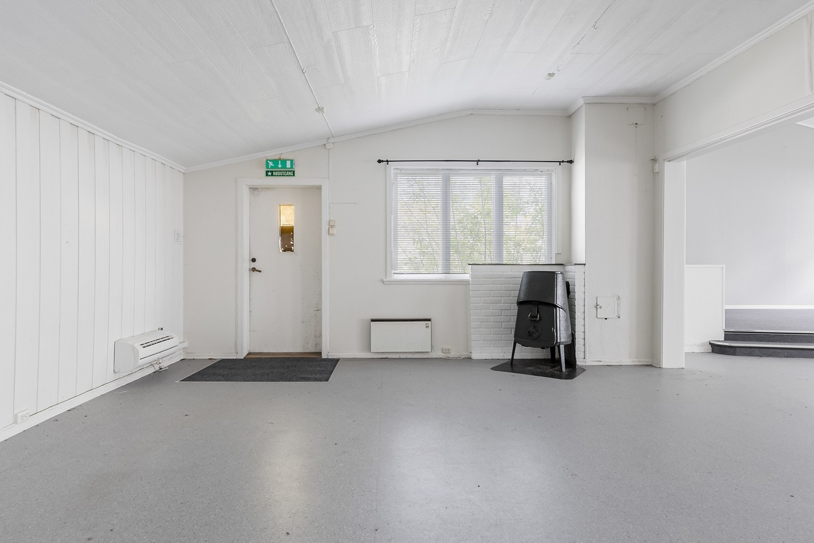 Forsamlingssal. Galleribilde
