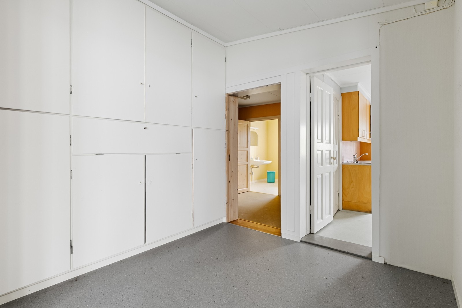Gang/garderobe. Galleribilde