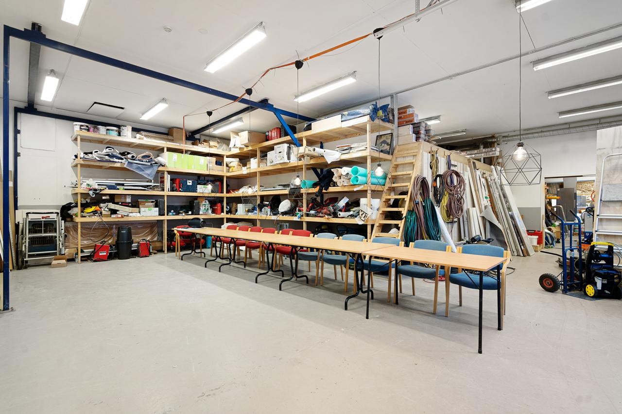 83bod Galleribilde