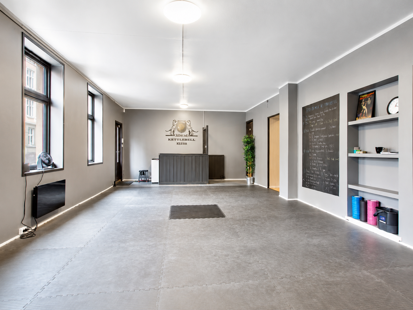 Toftes gate 61 - BTA ca 225 kvm - Hjørnelokale på gateplan. Galleribilde