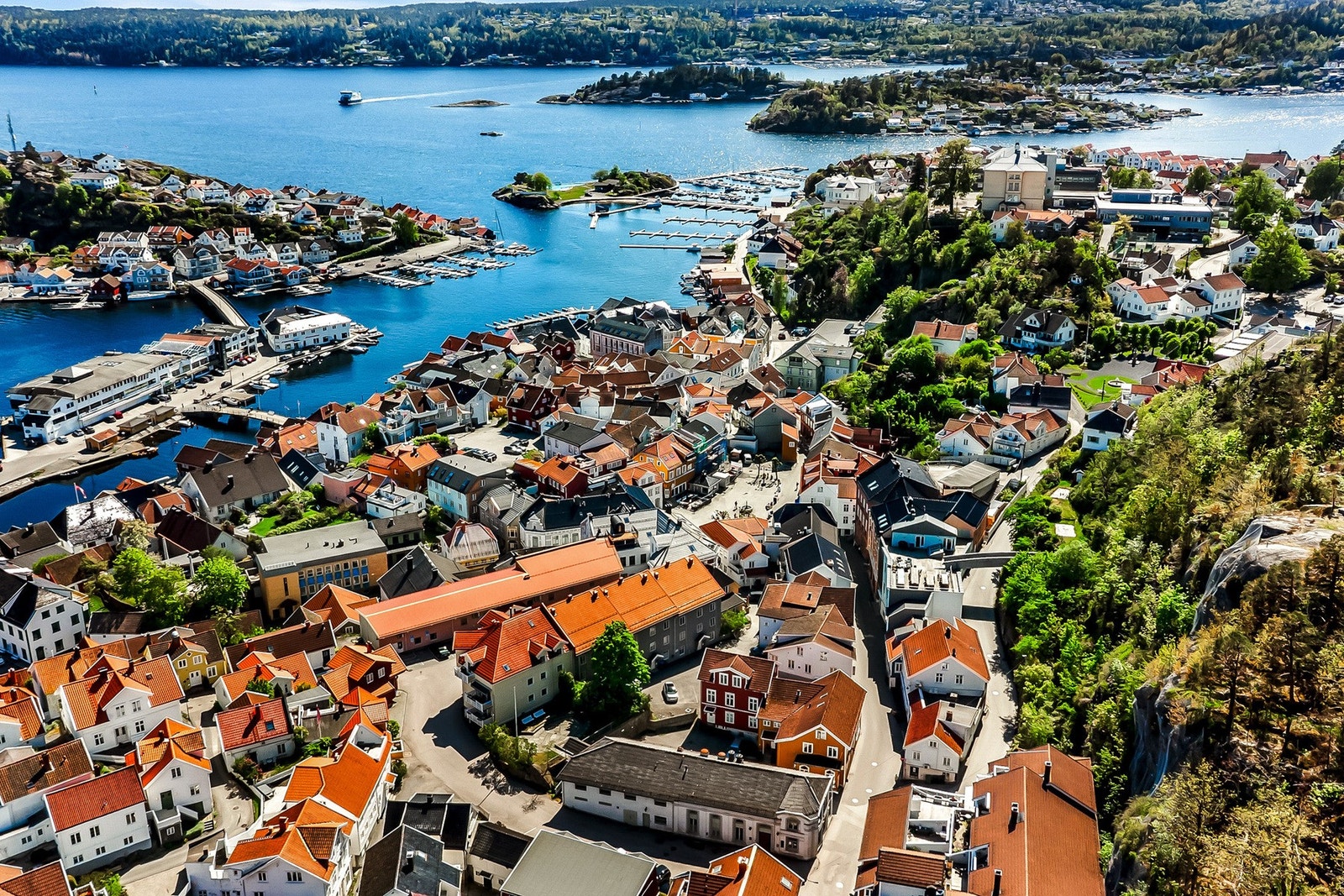 Eiendommen ligger meget sentralt i Kragerø sentrum Galleribilde
