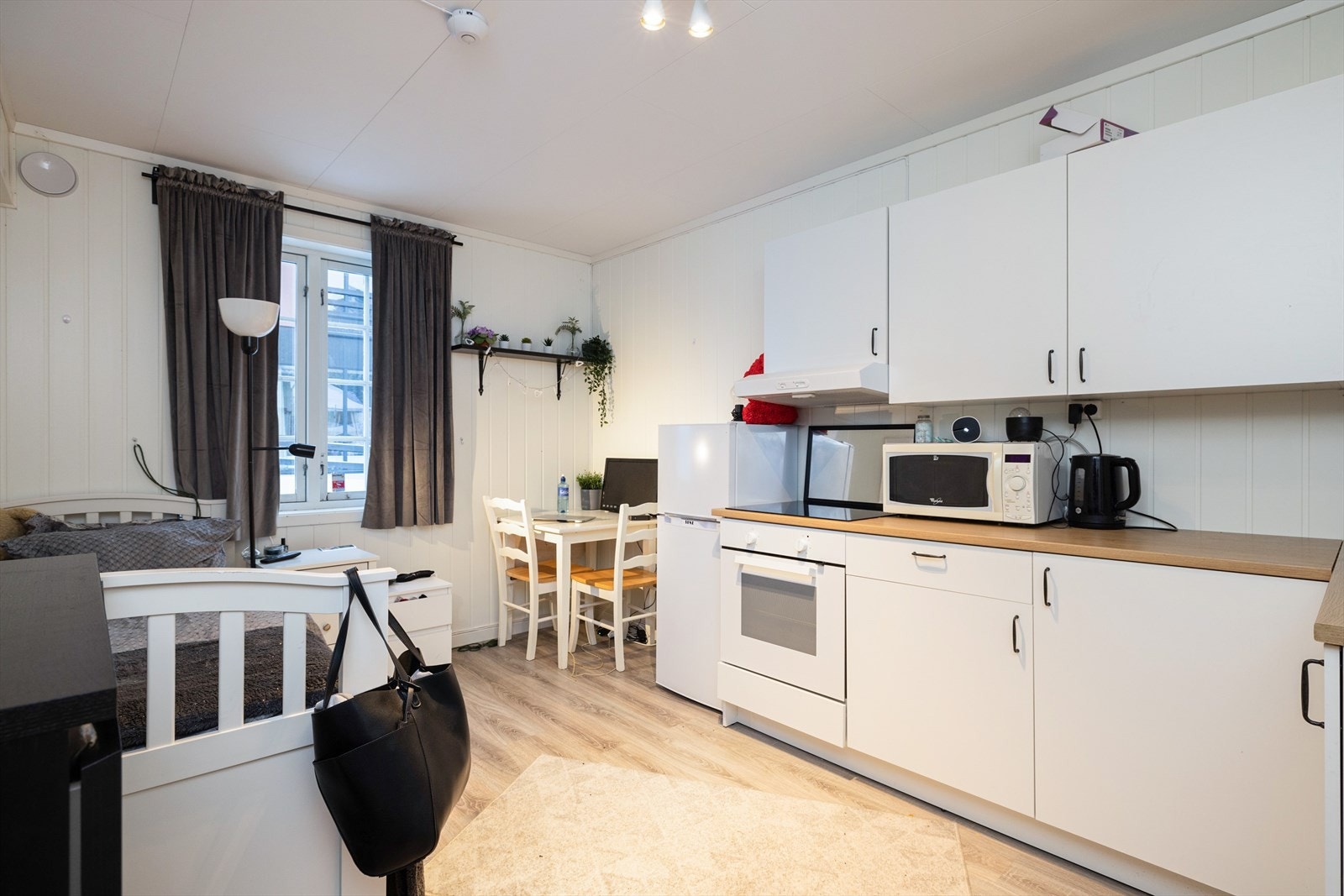 MNIL-Jernbanegata4AE-14.jpg Galleribilde