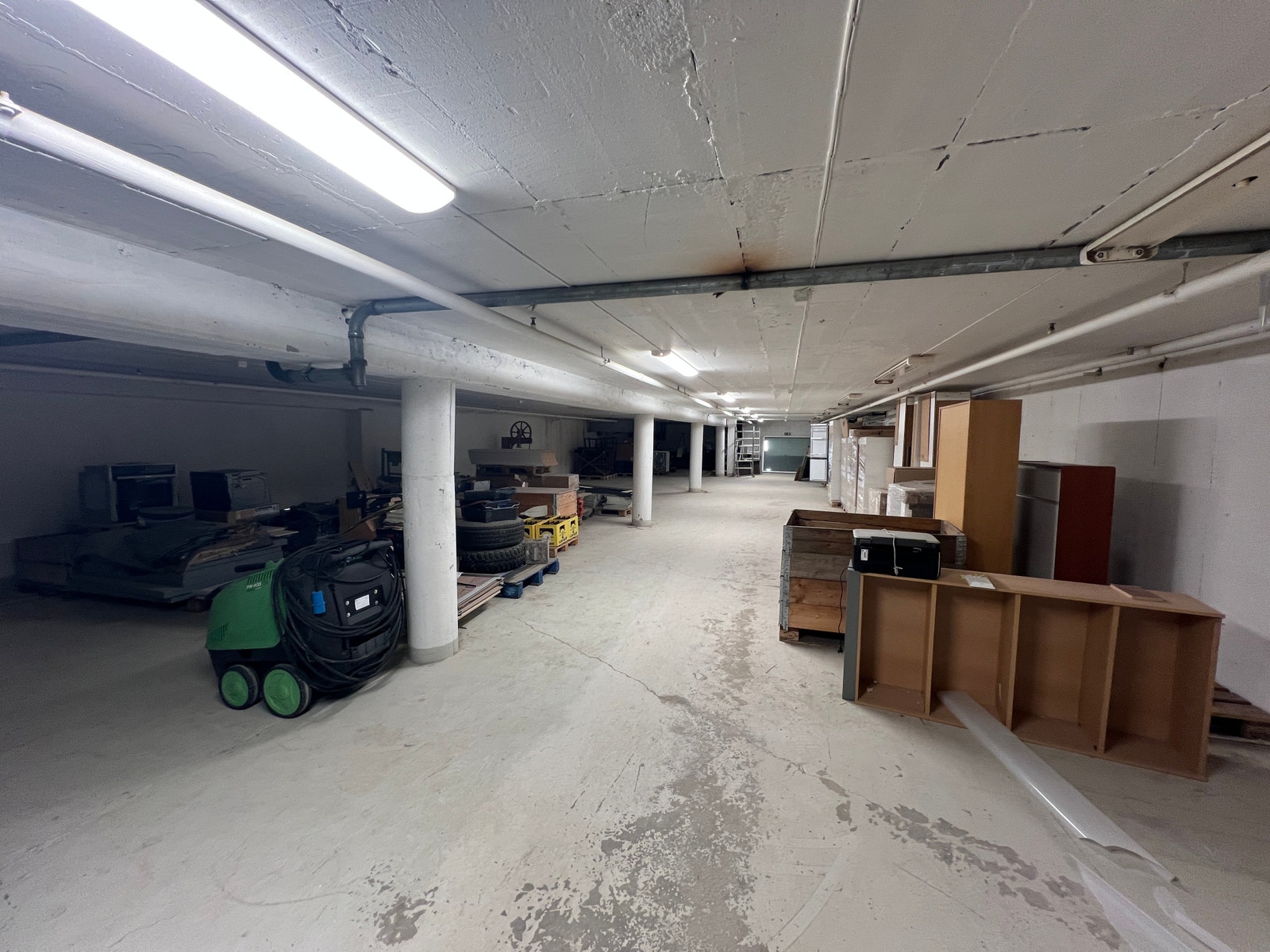 200m2 Galleribilde