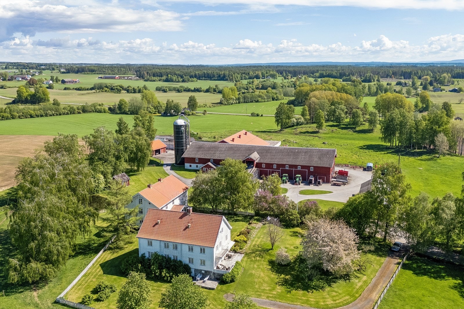 Velkommen til Dørumvegen 112! Foto: Jonas Hasselgren for EFKT Galleribilde