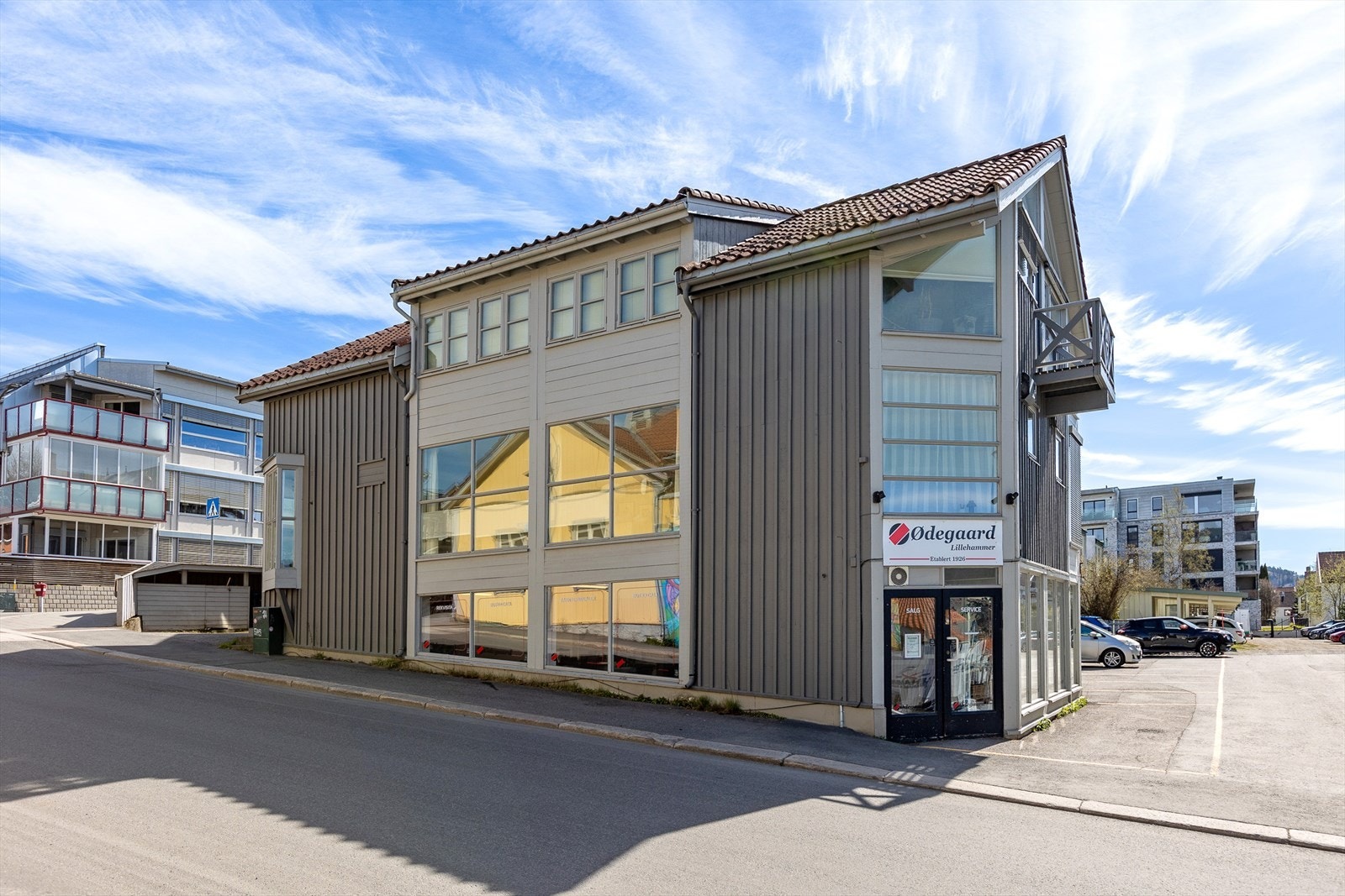 Seksjonen ligger i sokkeletasjen og strekker seg i hele bredden av bygget Galleribilde