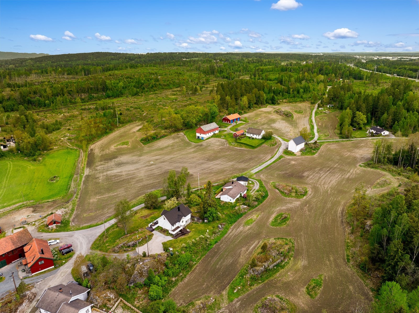 Et barnevennlig område med flere skoler i nærheten, som Hølen skole (1-7 kl.) ca. 7 minutter unna. Foto: Stylistene AS. Galleribilde