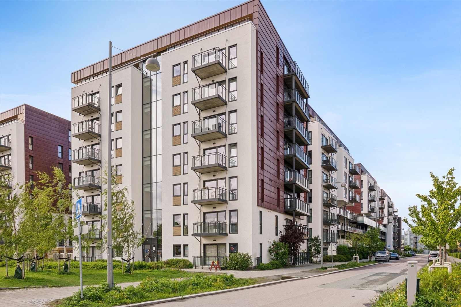 Leiligheten ligger i et nyere boligkompleks fra 2018 på populære Lilleby. Galleribilde