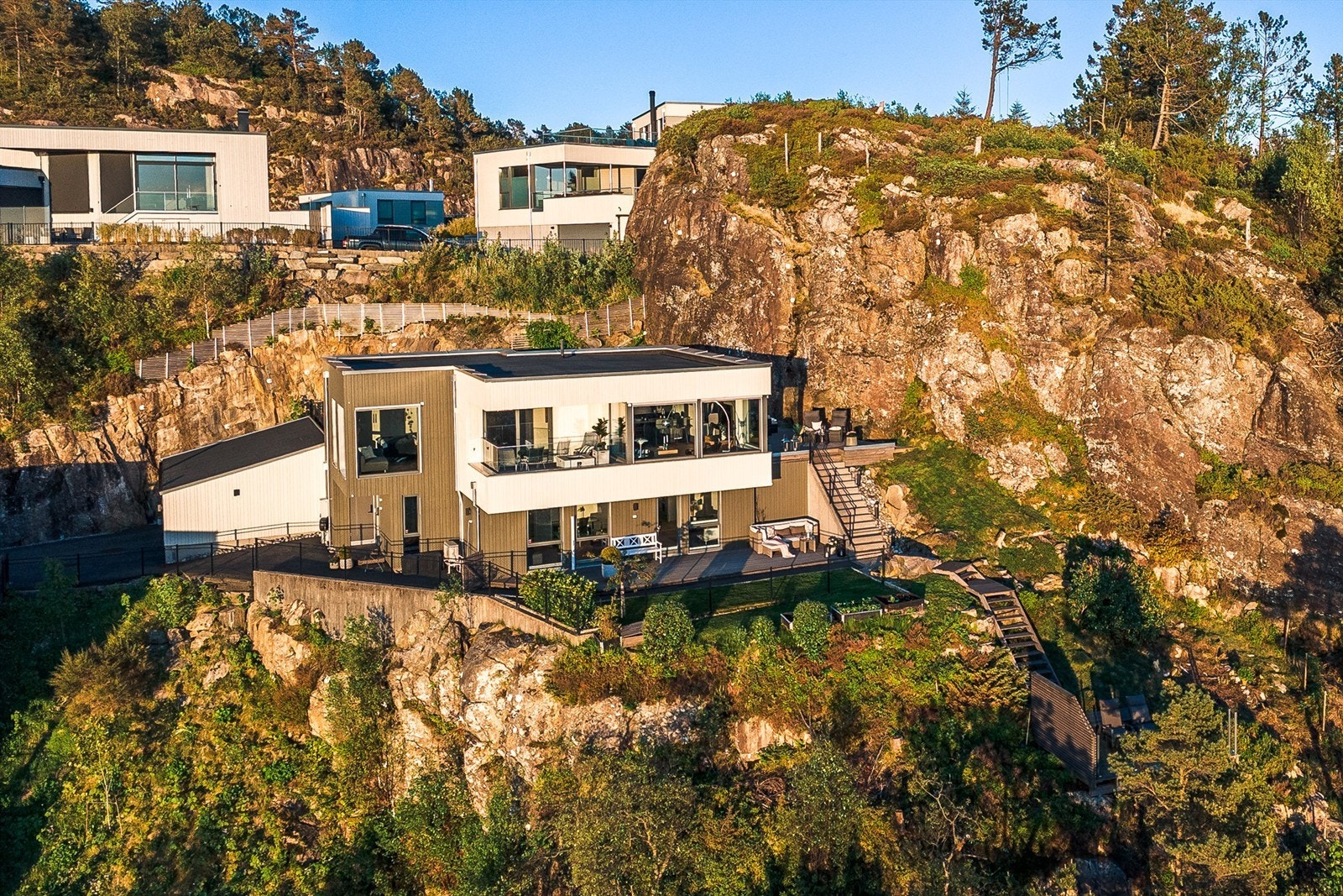 Boligen er en del av et moderne og attraktivt boligfelt i Mathopen. Galleribilde