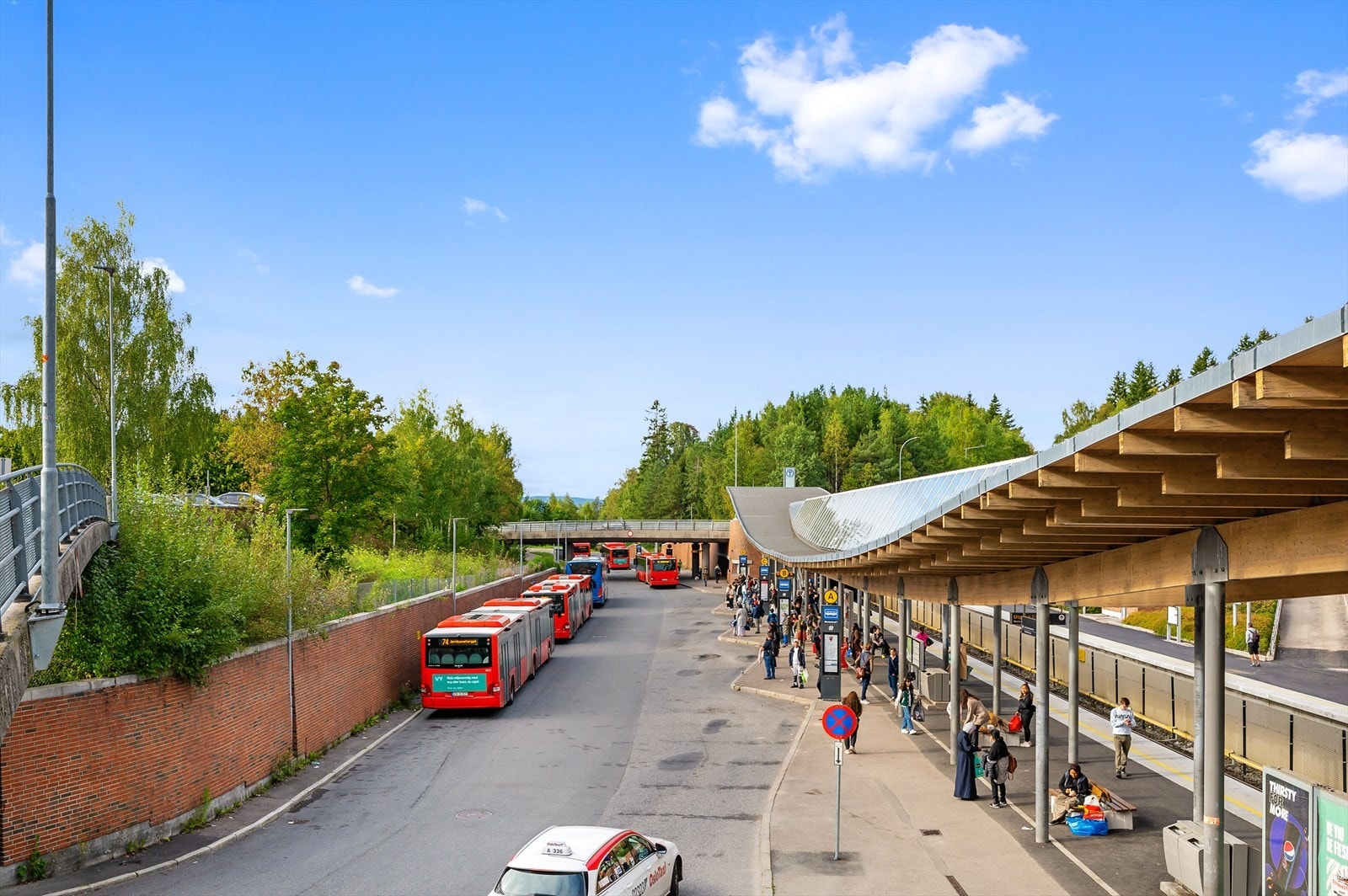 Området tilbyr gode kollektivforbindelser via buss og T-bane. Galleribilde