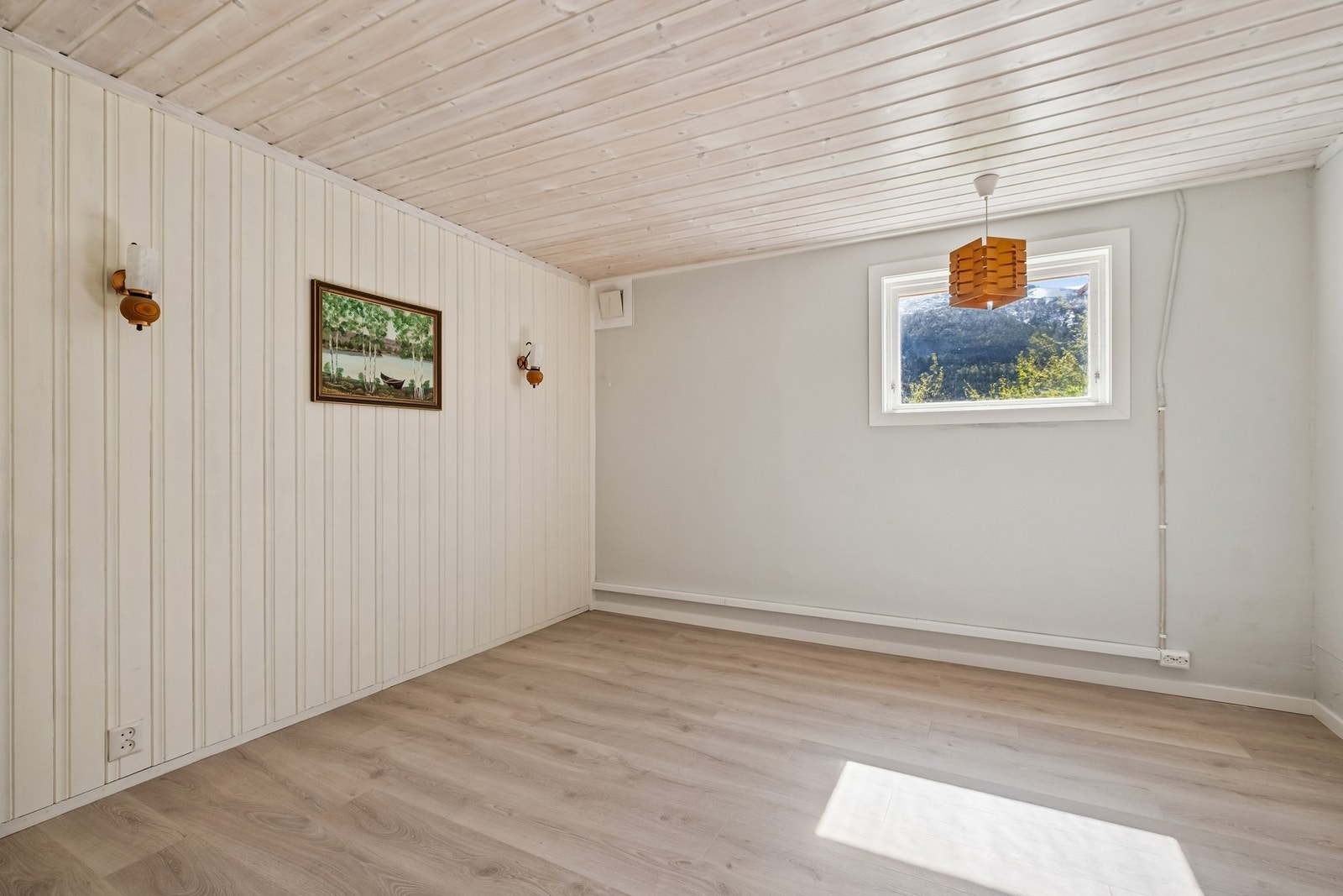 Soverom/gjesterom kjeller. Galleribilde