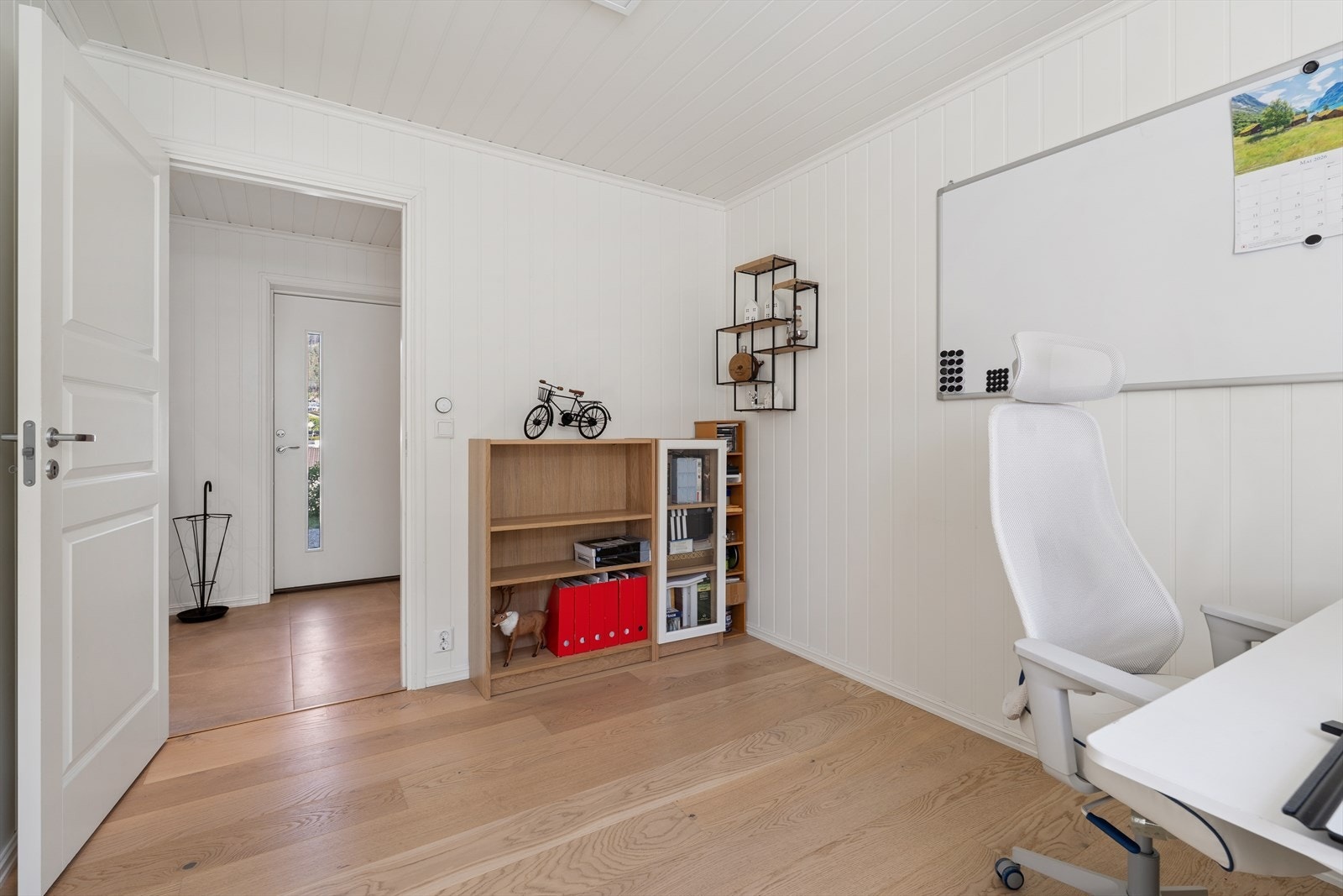Rommet ligger praktisk til ved inngangspartiet i første etasje. Galleribilde