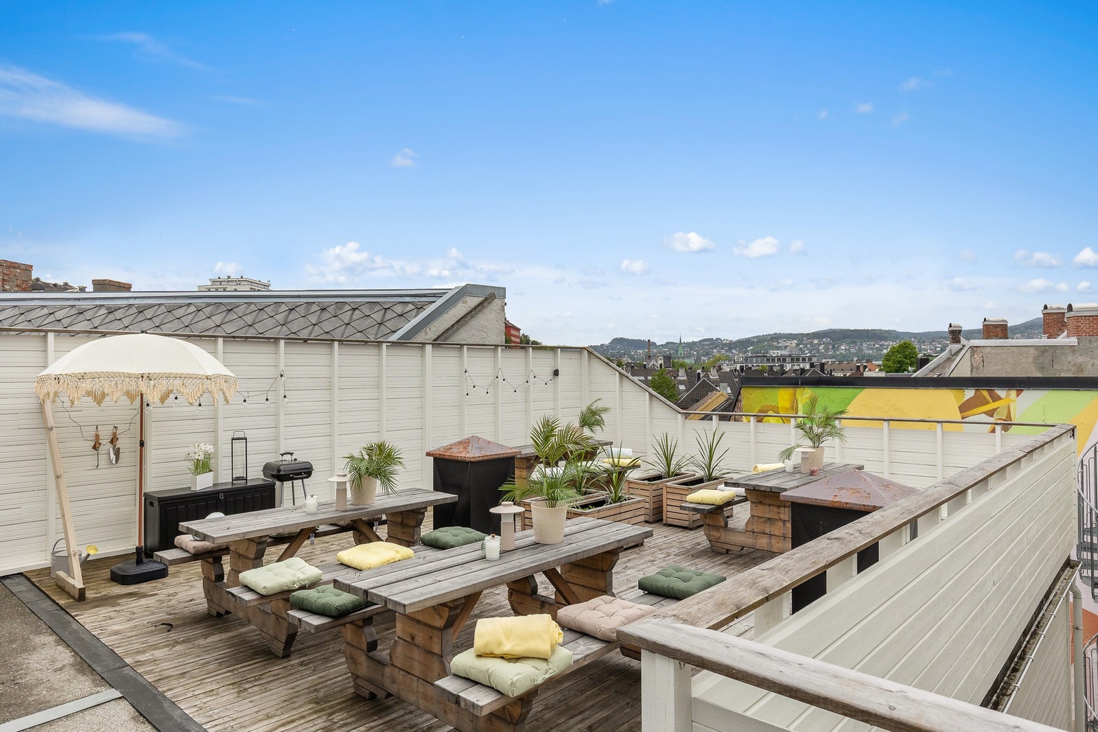 Felles takterrasse som disponeres av borettslaget og benyttes av beboerne. Galleribilde