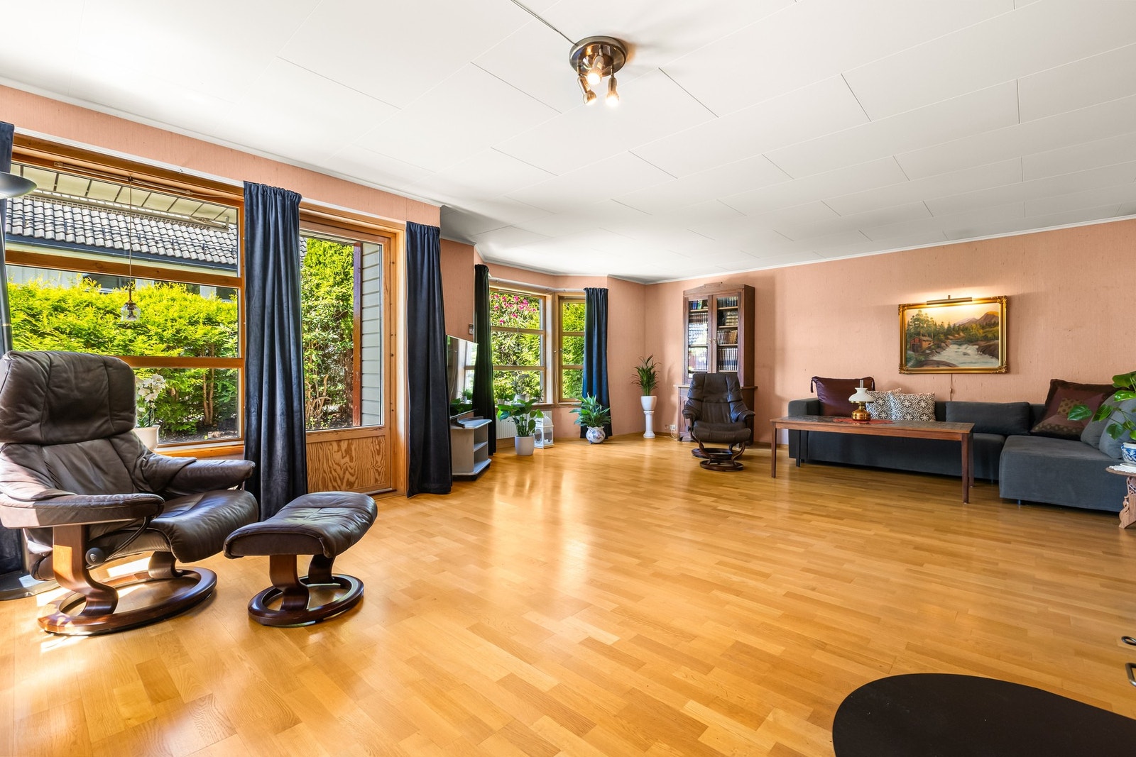 Store vindusflater Galleribilde